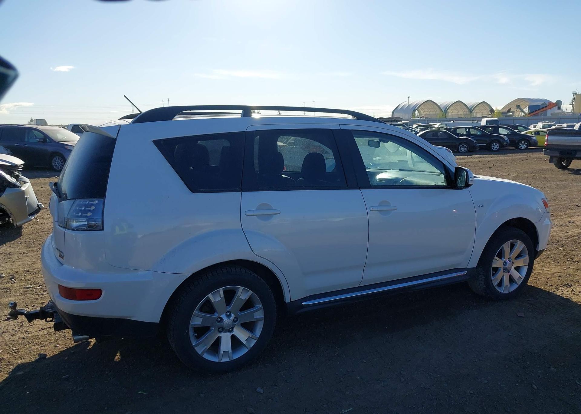 2011 MITSUBISHI OUTLANDER GT