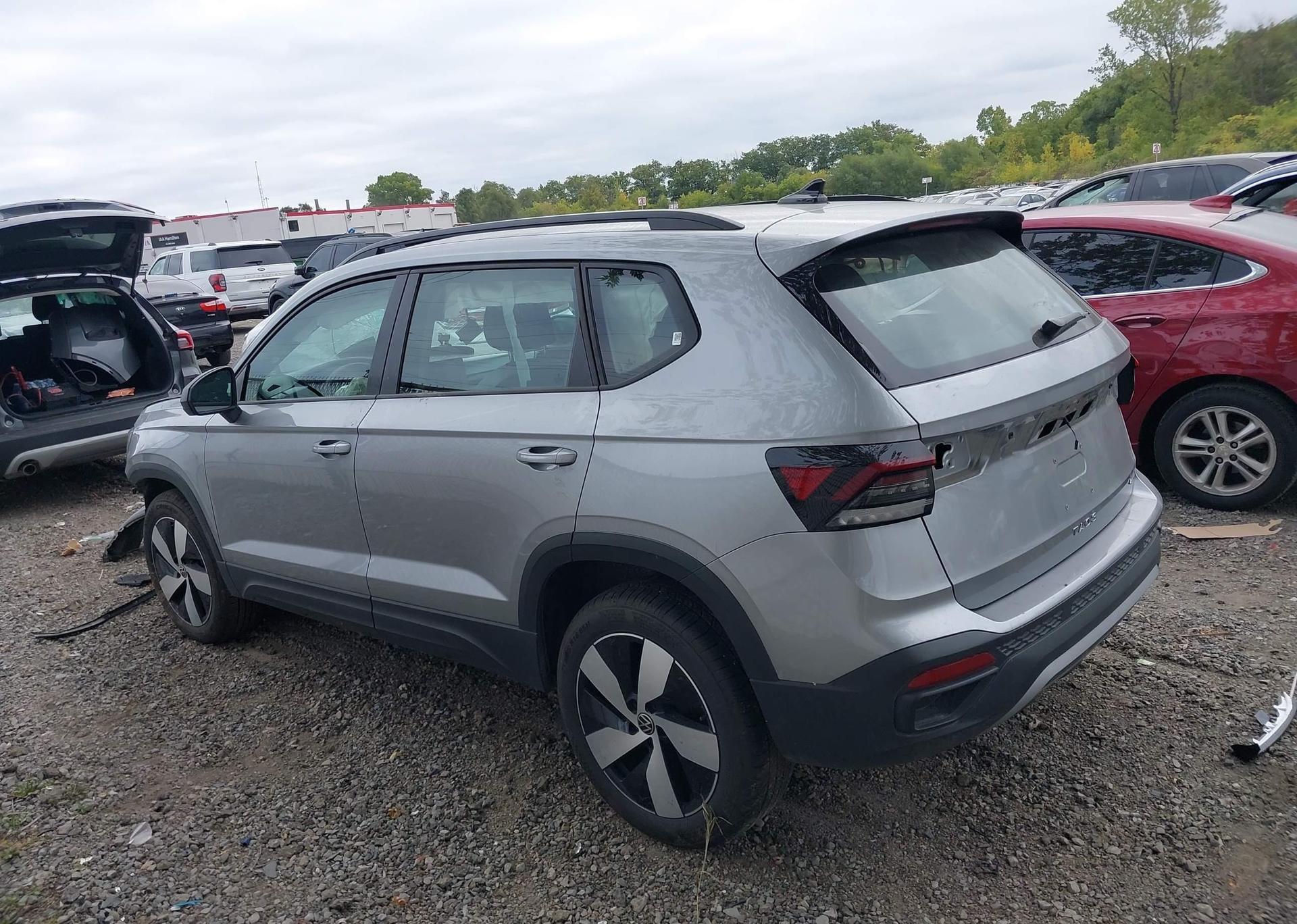 2025 VOLKSWAGEN TAOS S