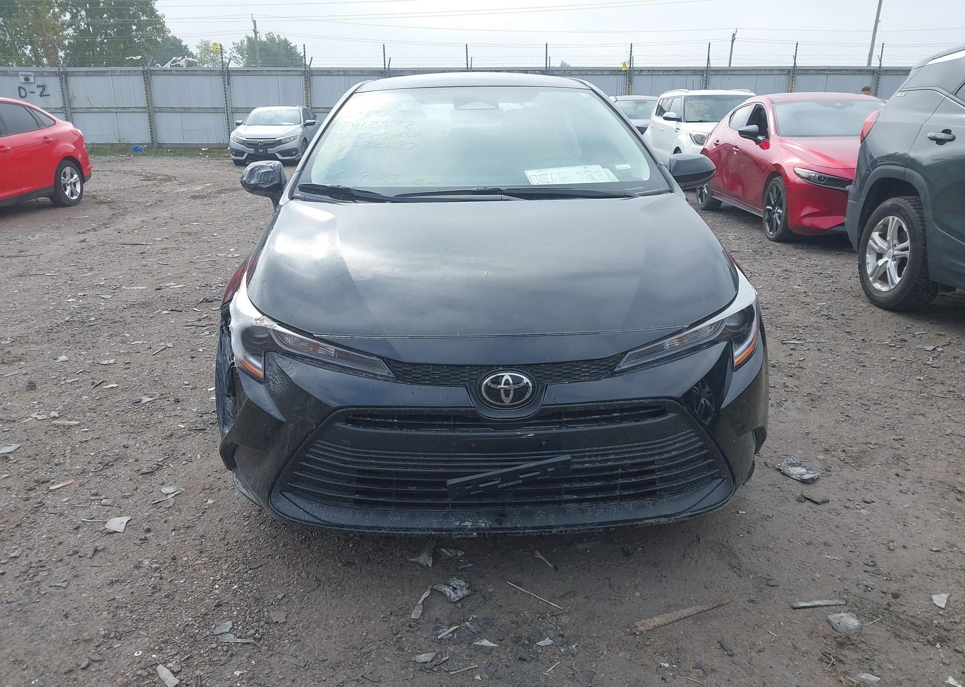 2025 TOYOTA COROLLA LE