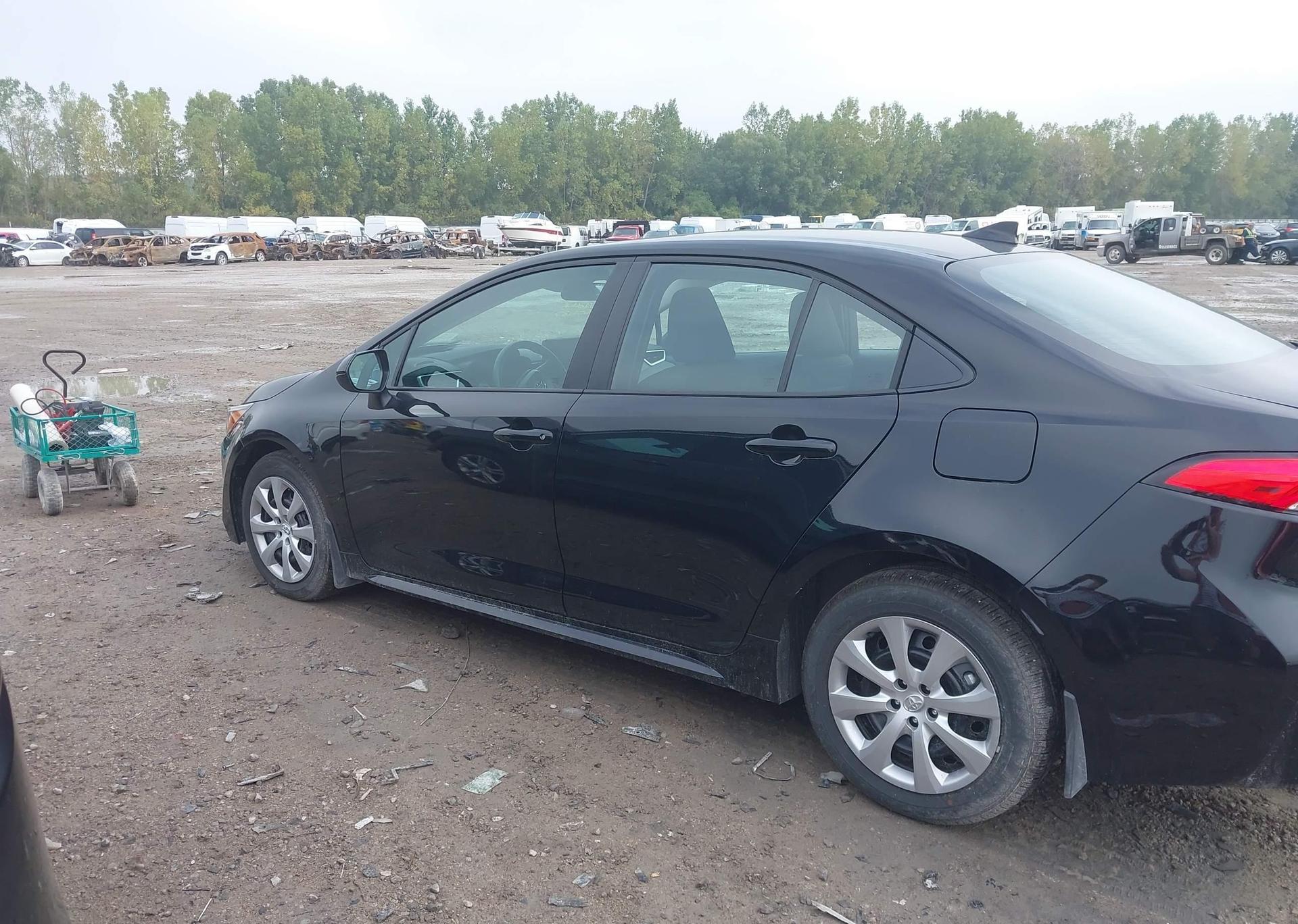 2025 TOYOTA COROLLA LE