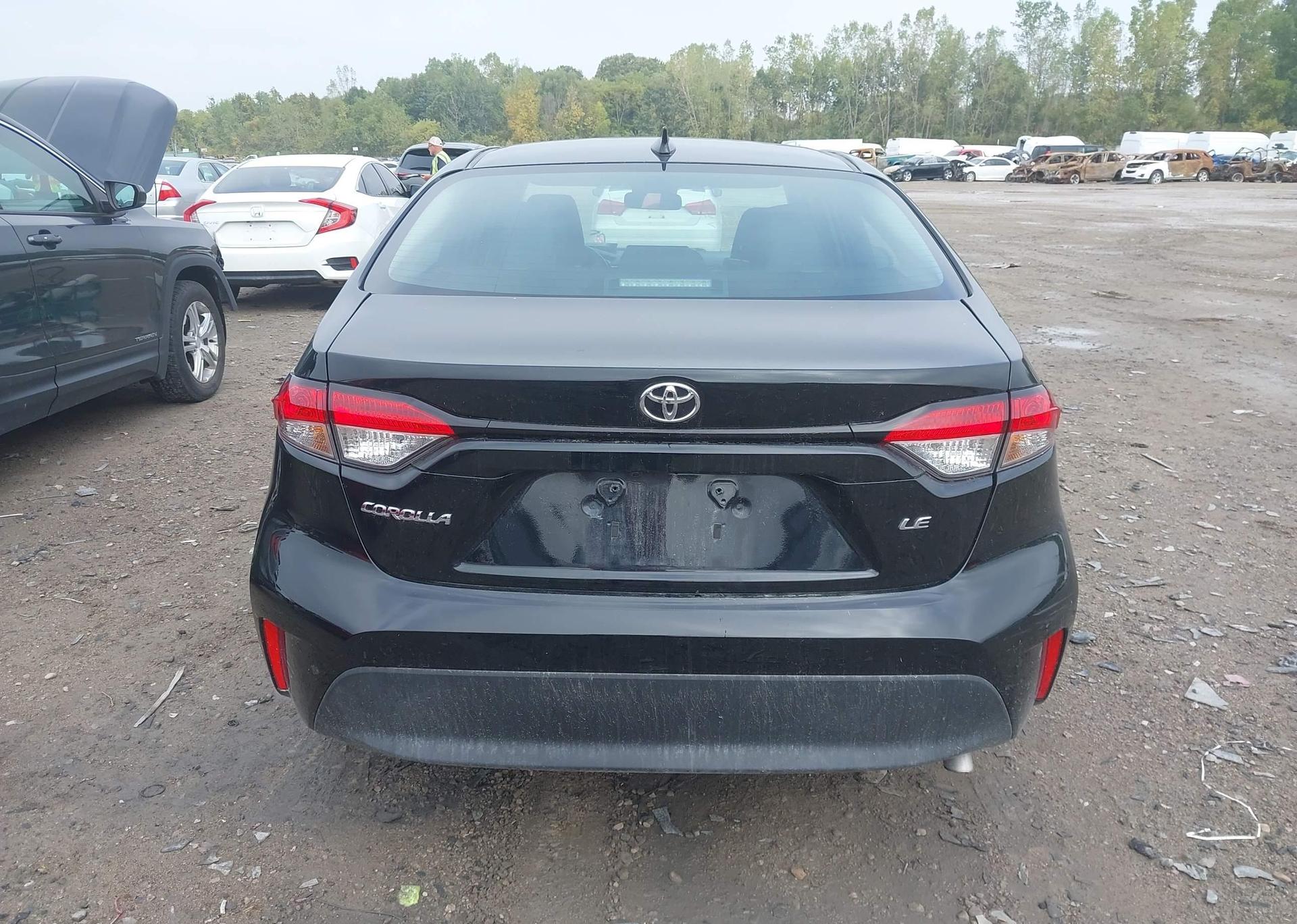 2025 TOYOTA COROLLA LE