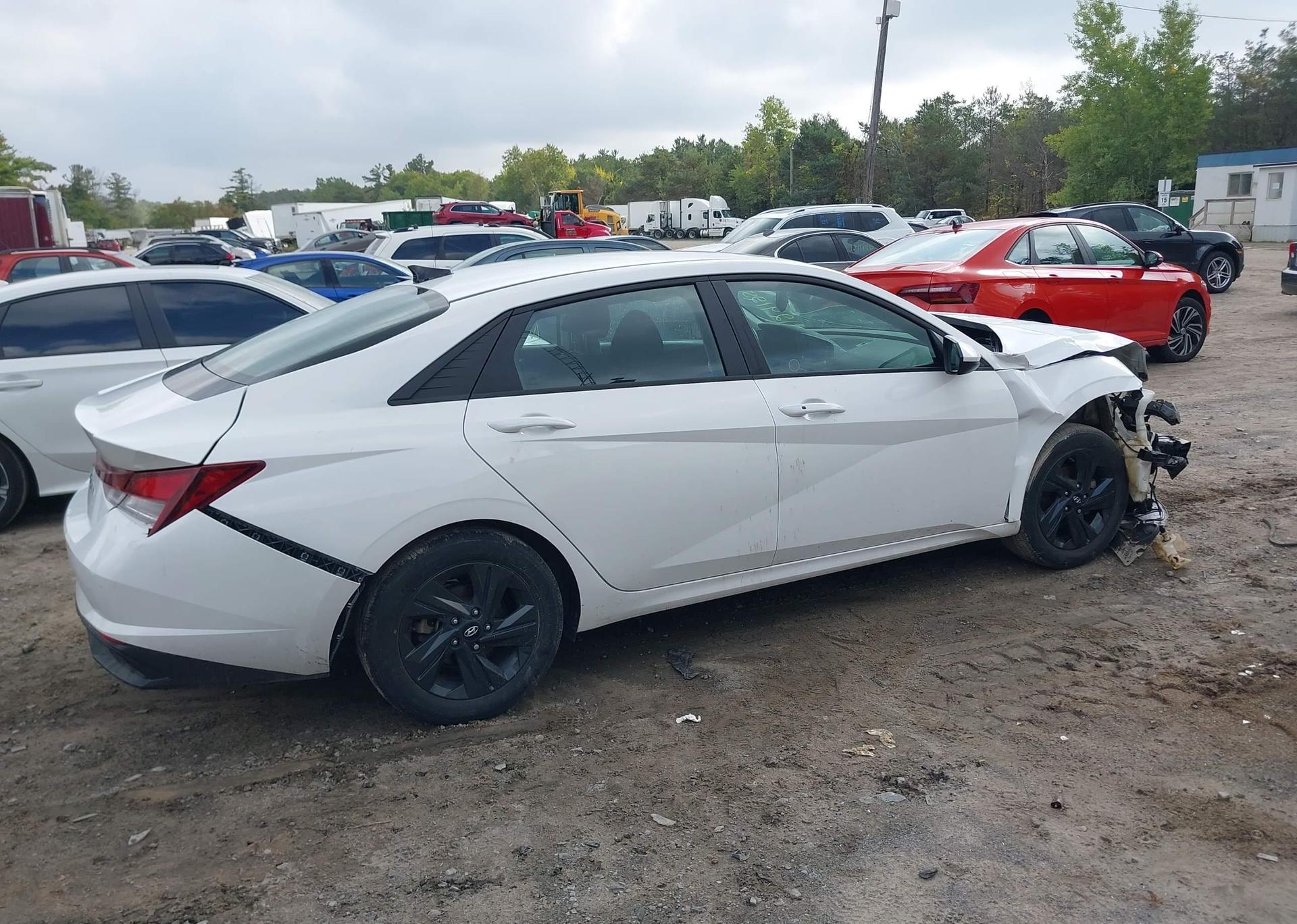 2022 HYUNDAI ELANTRA PREFERRED IVT