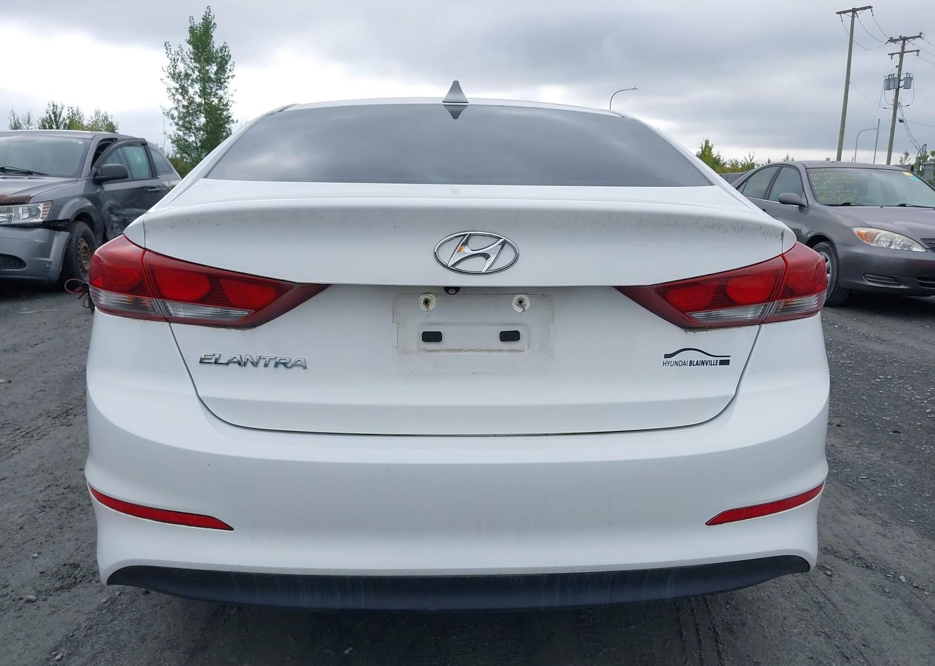 2017 HYUNDAI ELANTRA GL