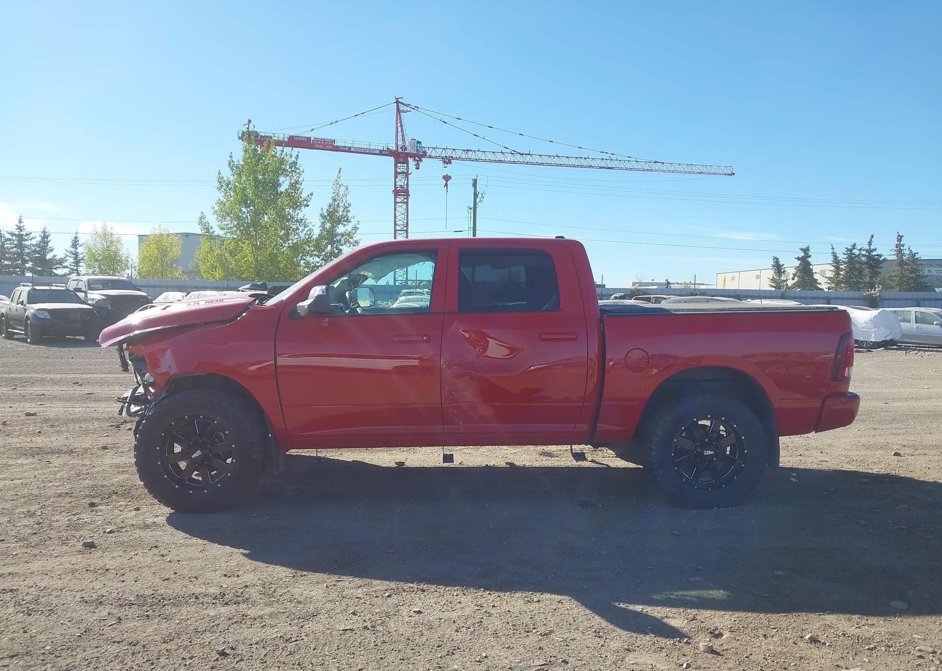 2015 RAM 1500 SPORT