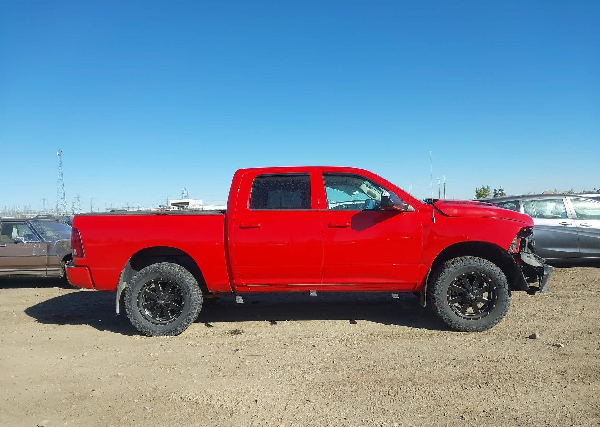 2015 RAM 1500 SPORT