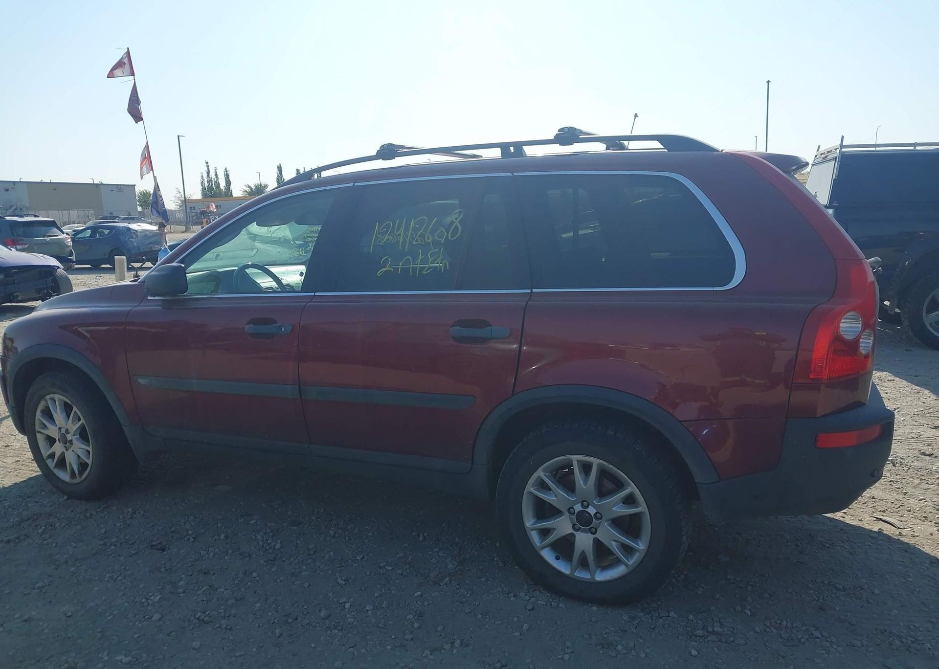 2004 VOLVO XC90 T6