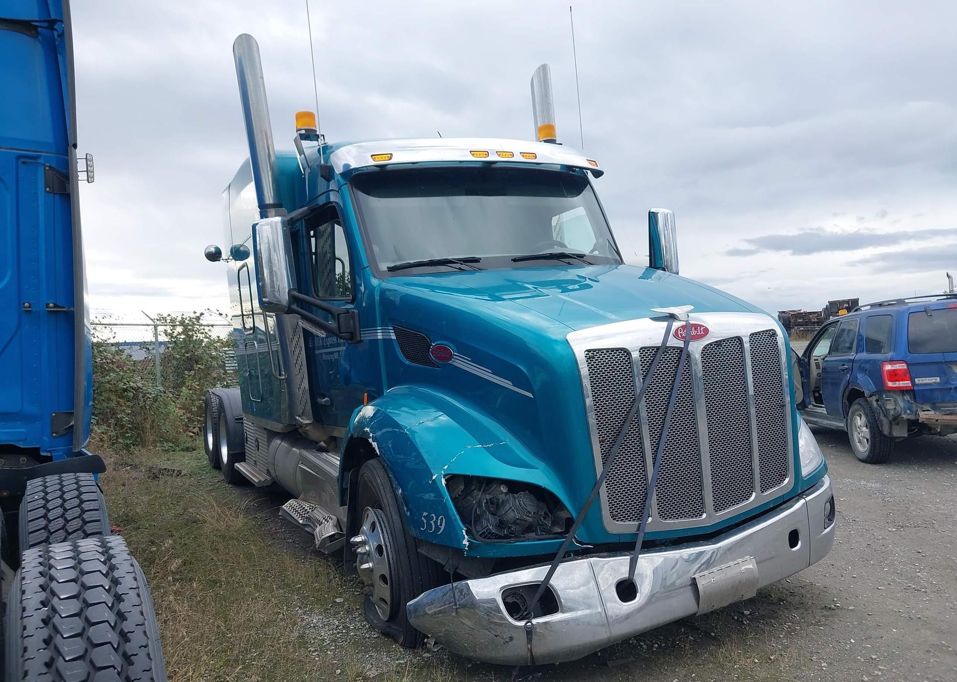 2021 PETERBILT 579