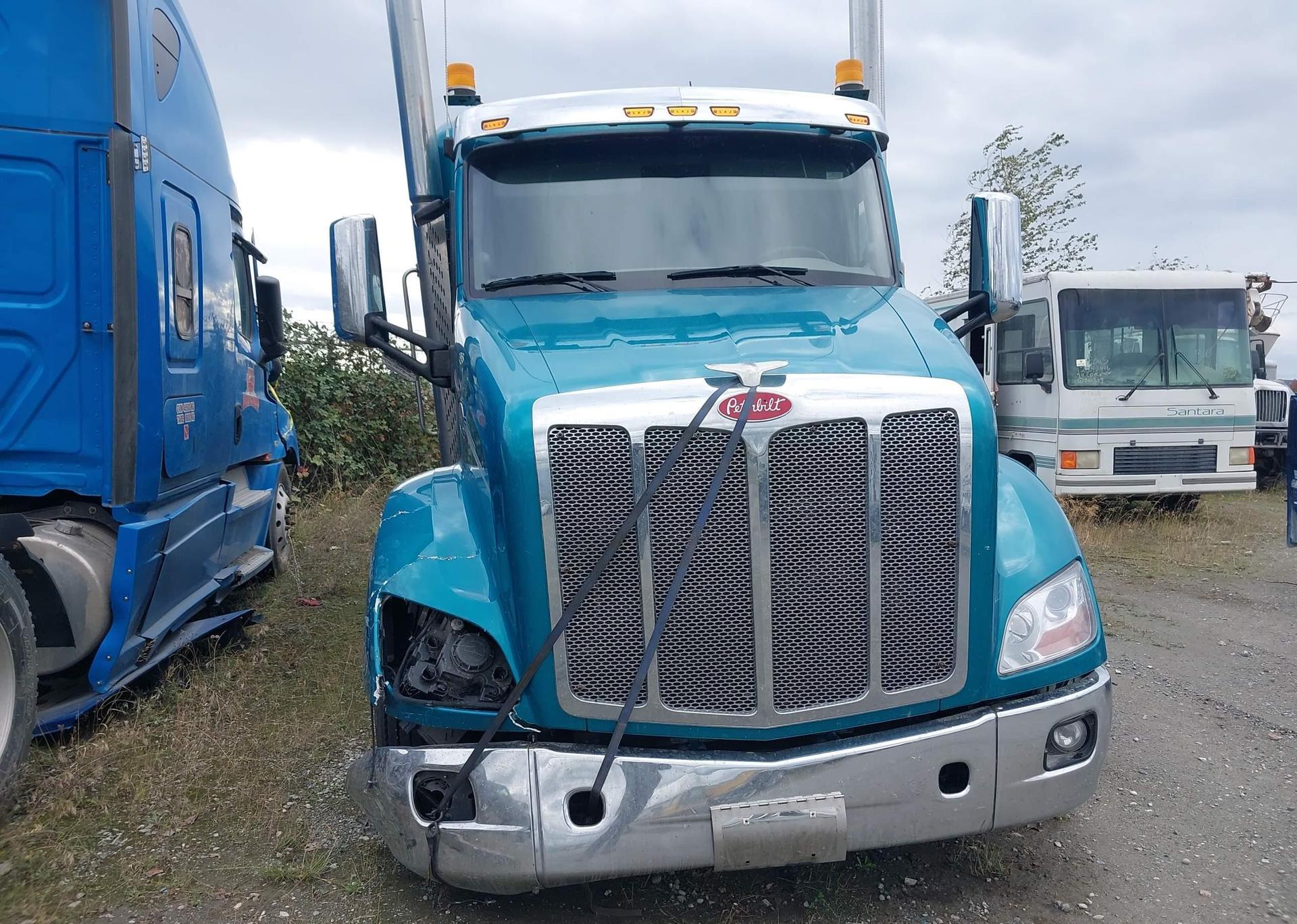 2021 PETERBILT 579