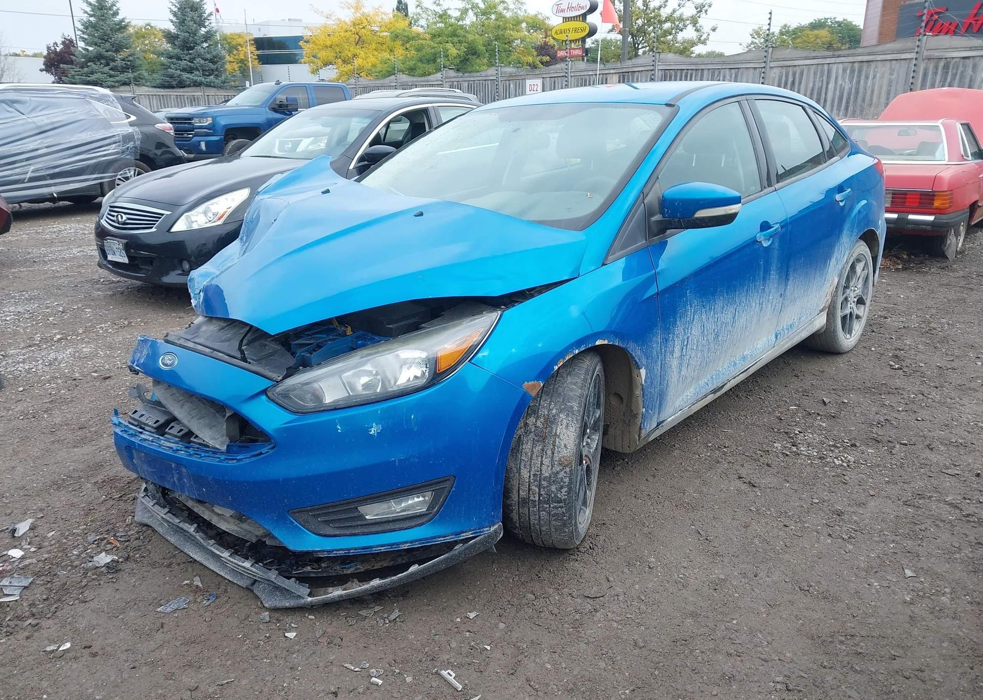 2015 FORD FOCUS SE