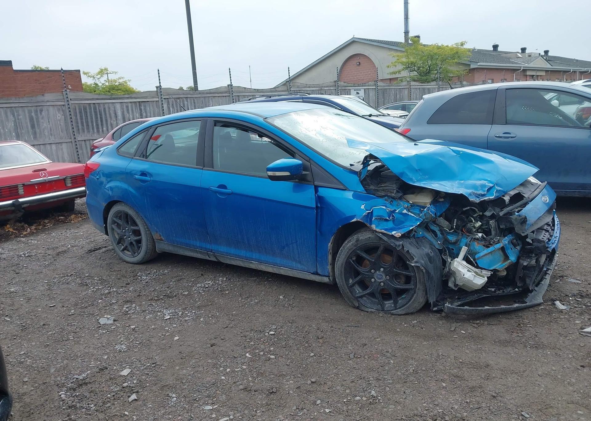 2015 FORD FOCUS SE