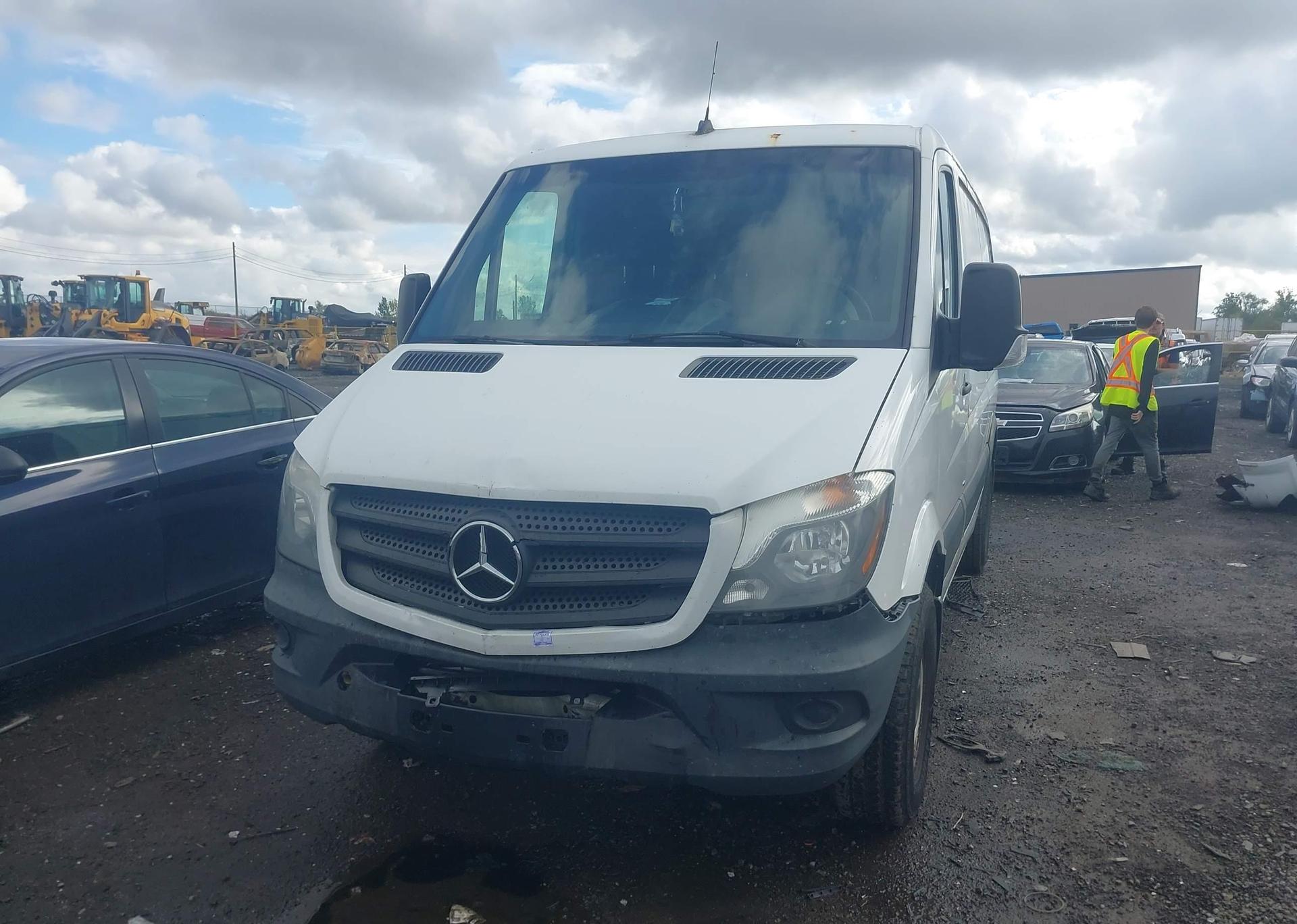 2016 MERCEDES-BENZ SPRINTER 2500 STANDARD ROOF