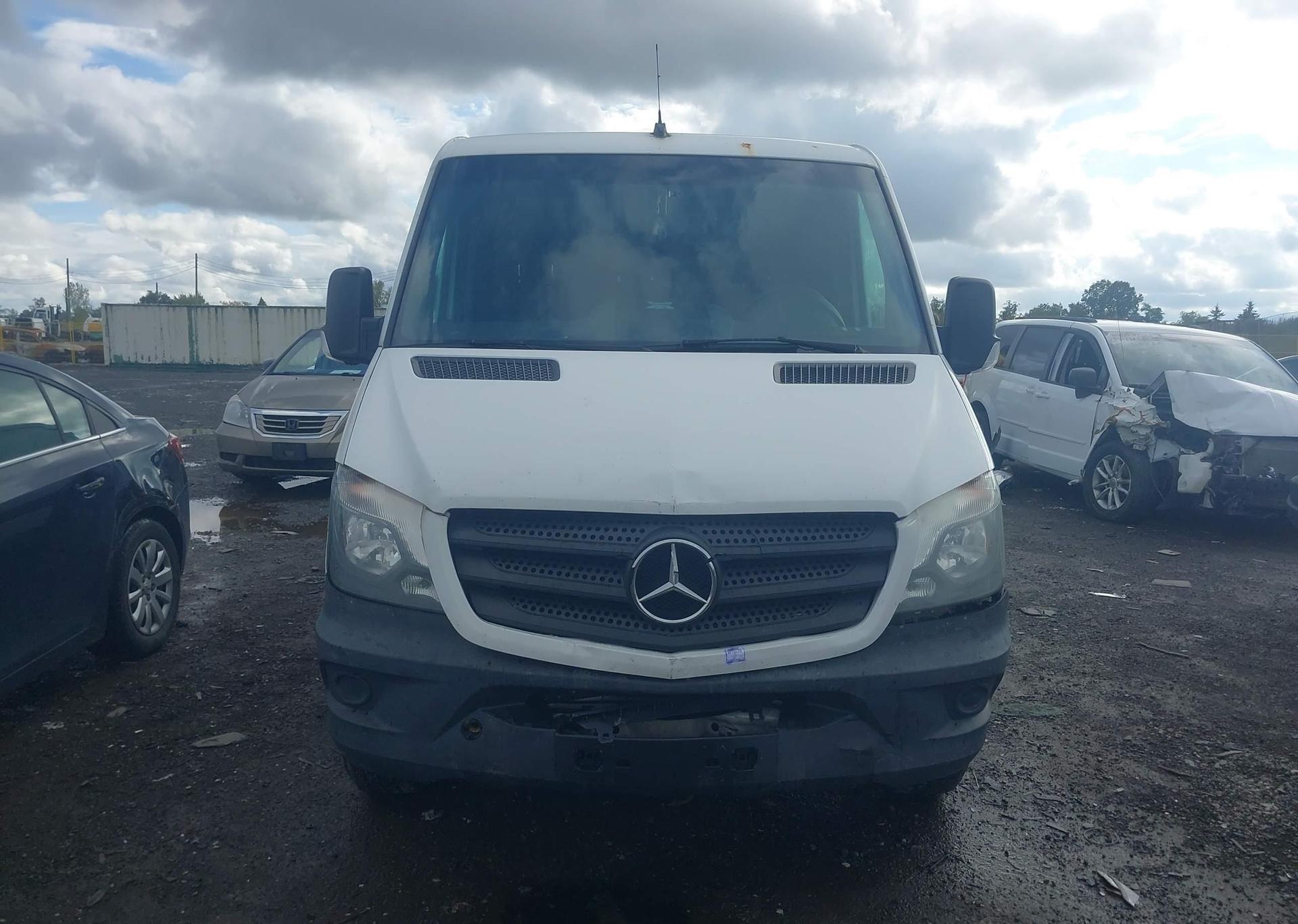 2016 MERCEDES-BENZ SPRINTER 2500 STANDARD ROOF