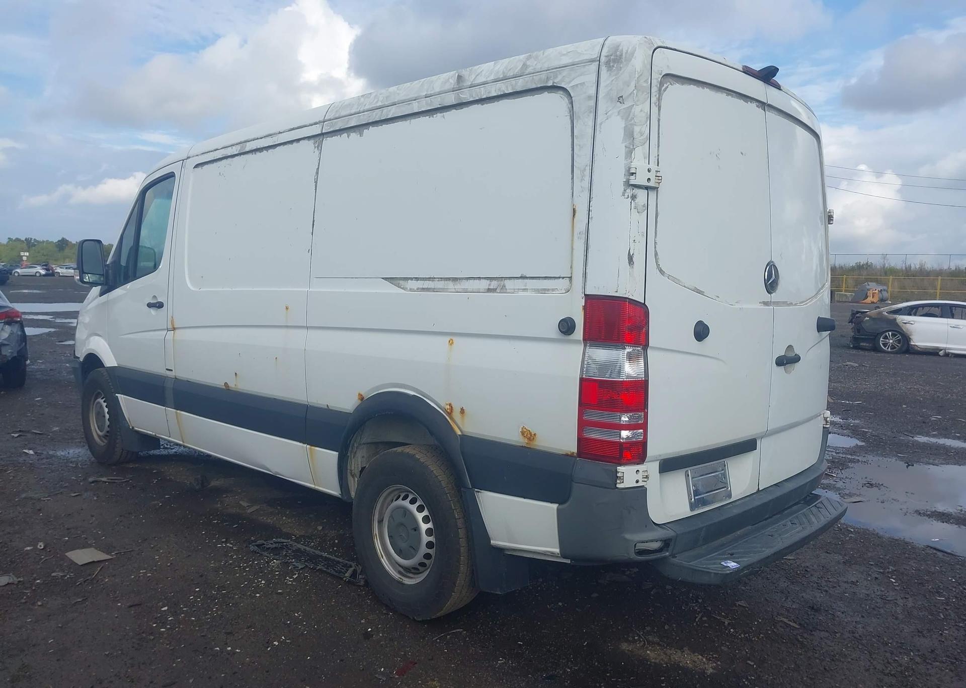2016 MERCEDES-BENZ SPRINTER 2500 STANDARD ROOF