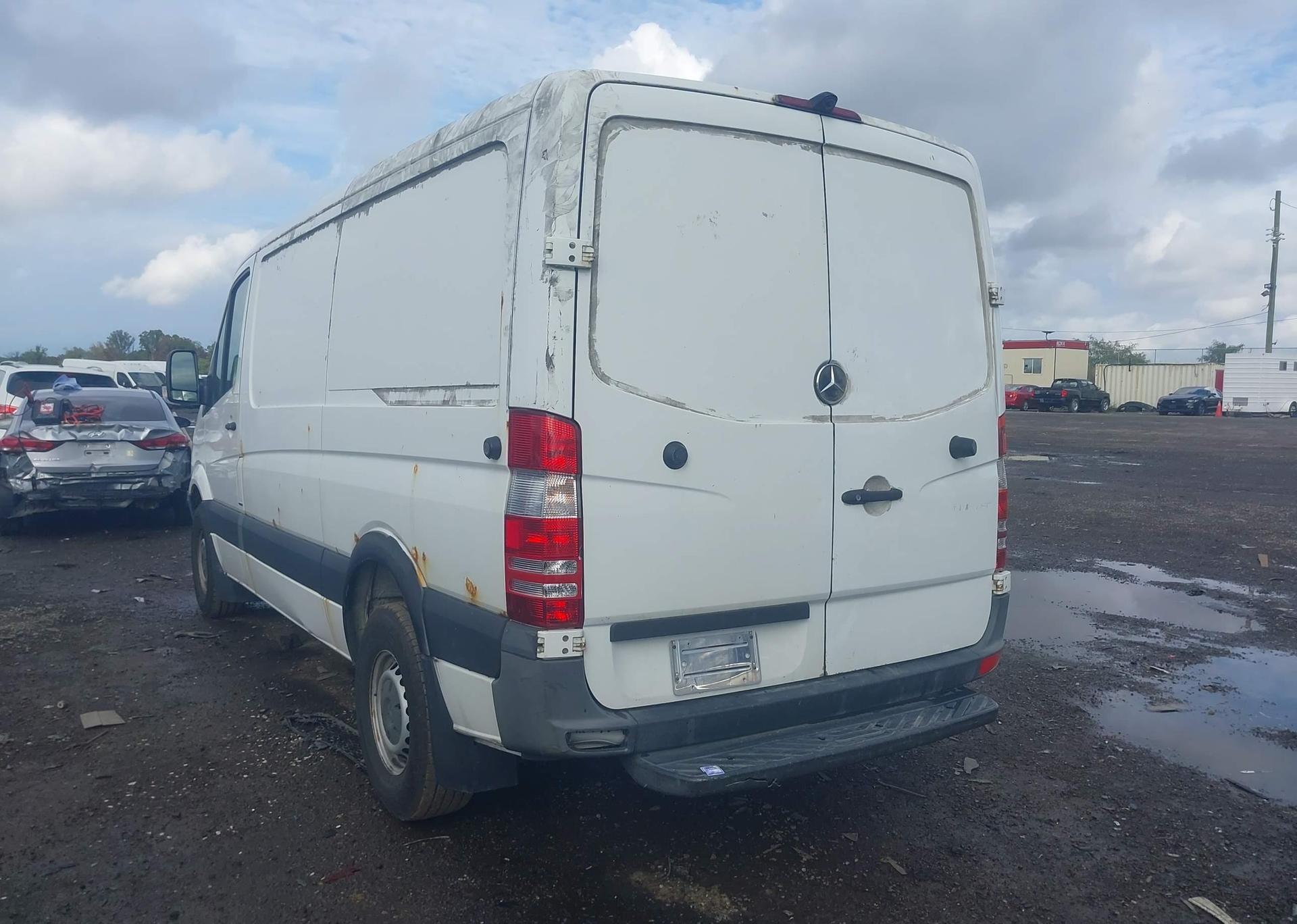 2016 MERCEDES-BENZ SPRINTER 2500 STANDARD ROOF