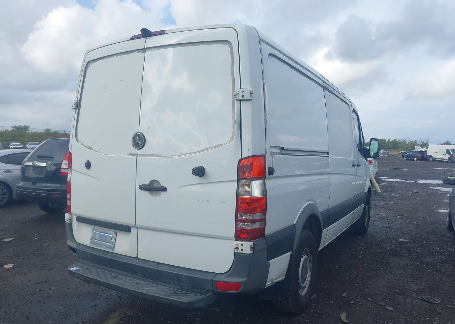 2016 MERCEDES-BENZ SPRINTER 2500 STANDARD ROOF