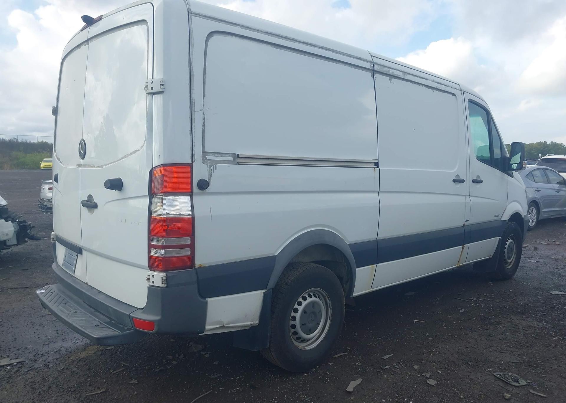 2016 MERCEDES-BENZ SPRINTER 2500 STANDARD ROOF