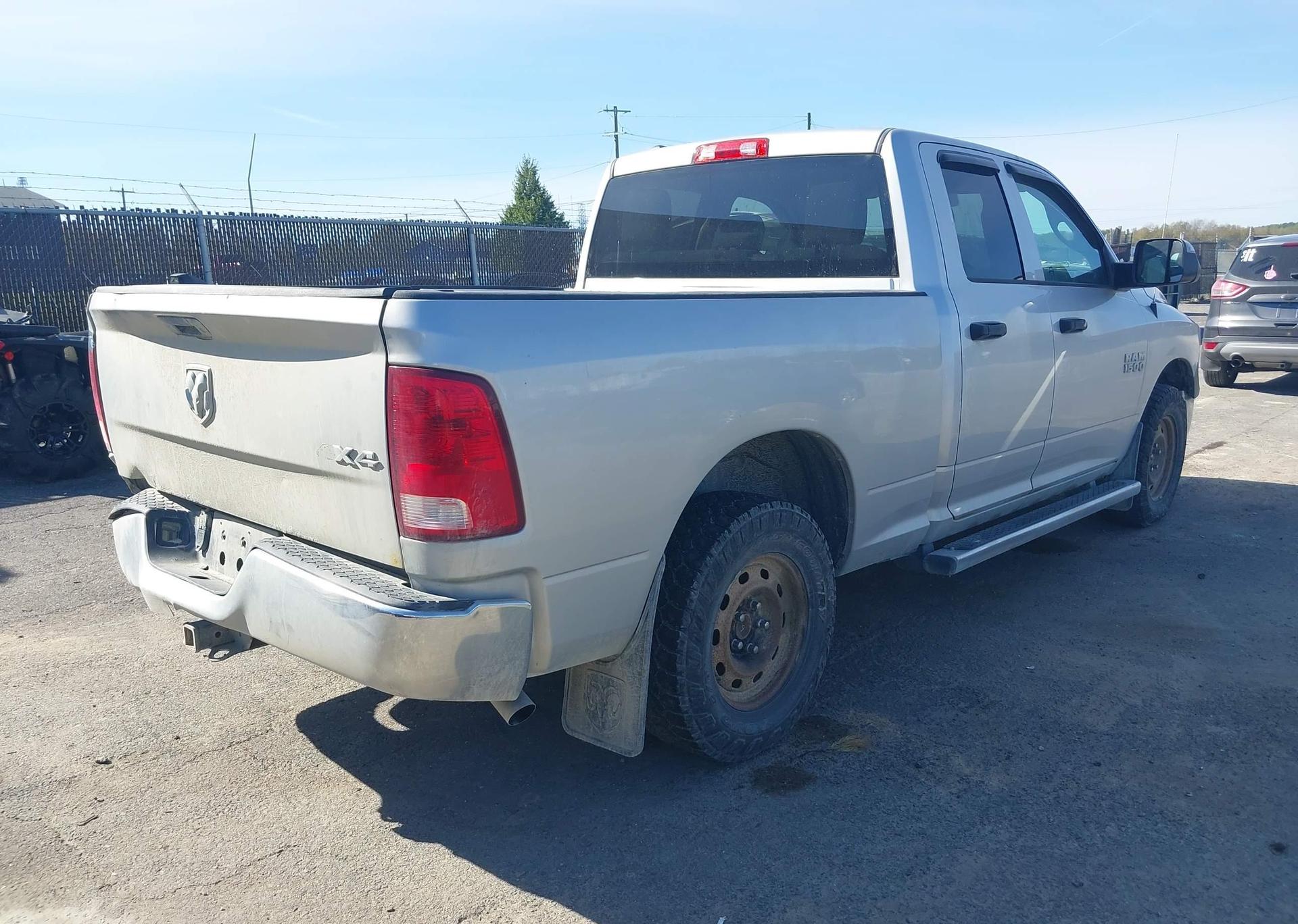 2016 RAM 1500 ST