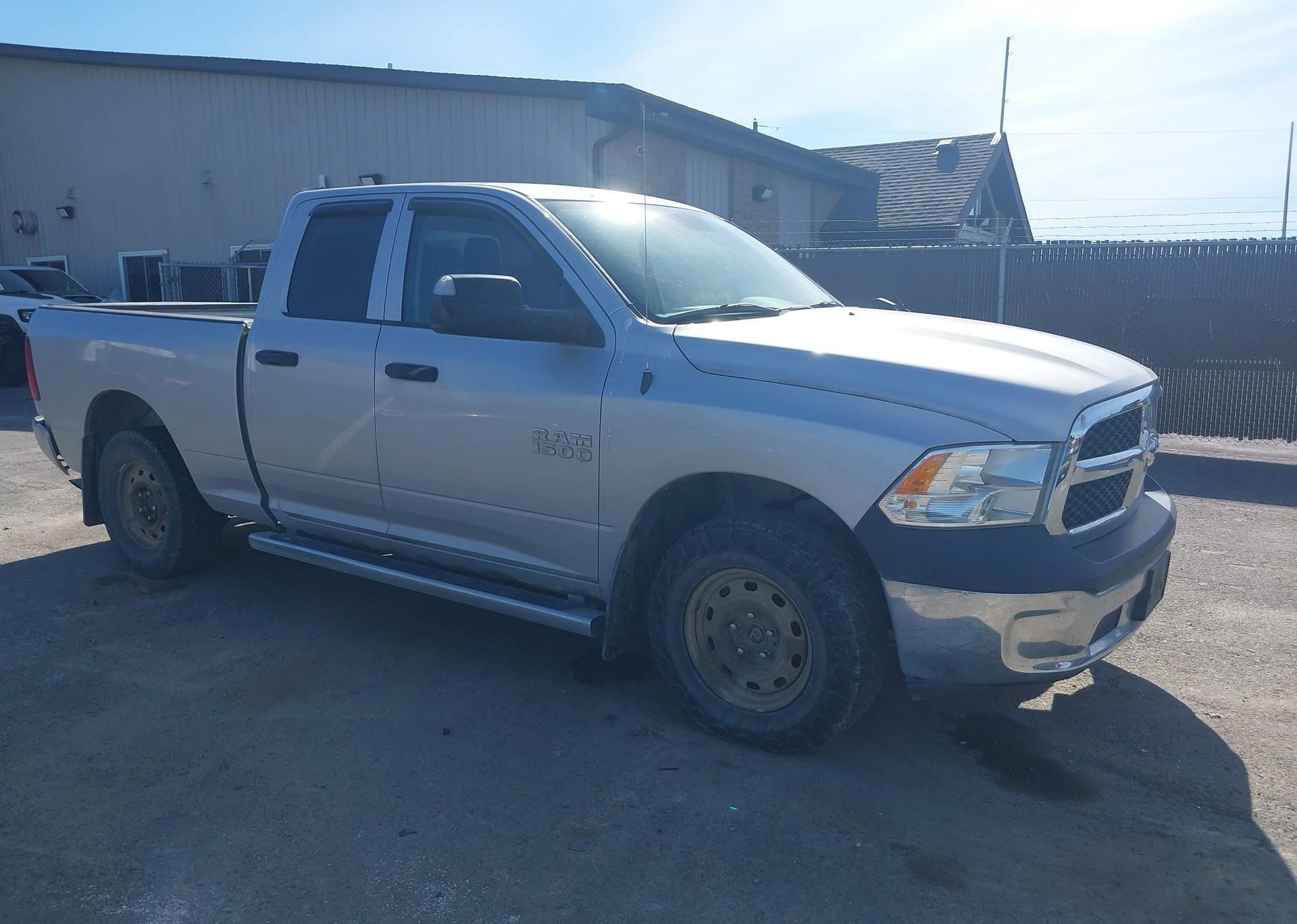 2016 RAM 1500 ST