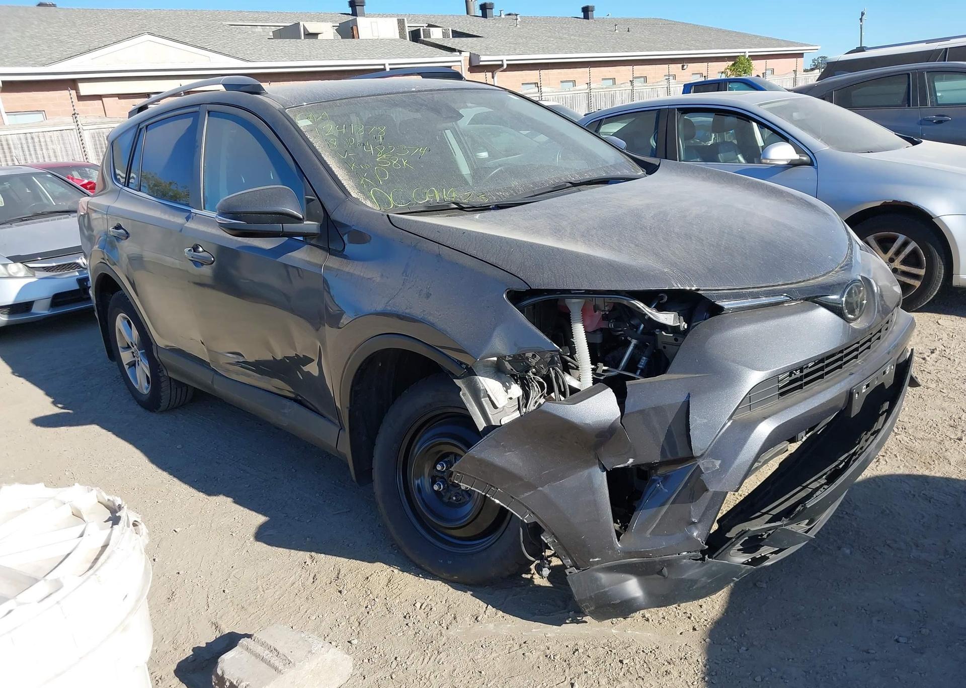 2018 TOYOTA RAV4 LE
