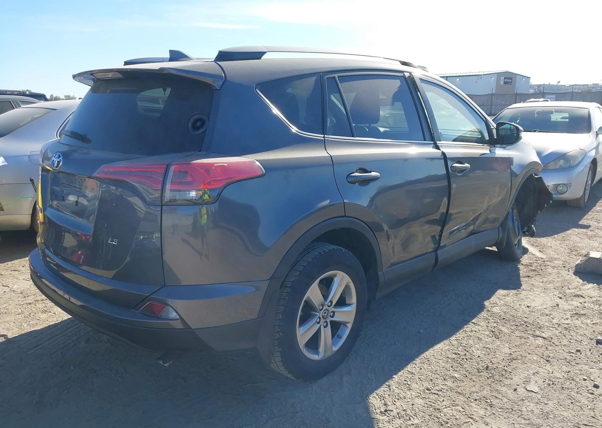 2018 TOYOTA RAV4 LE
