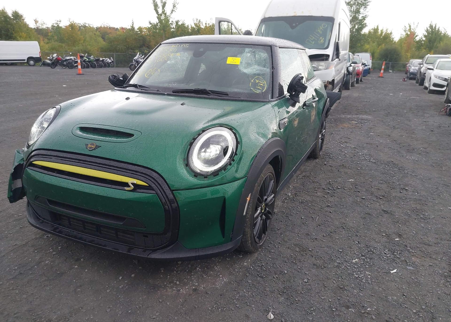 2022 MINI COOPER SE