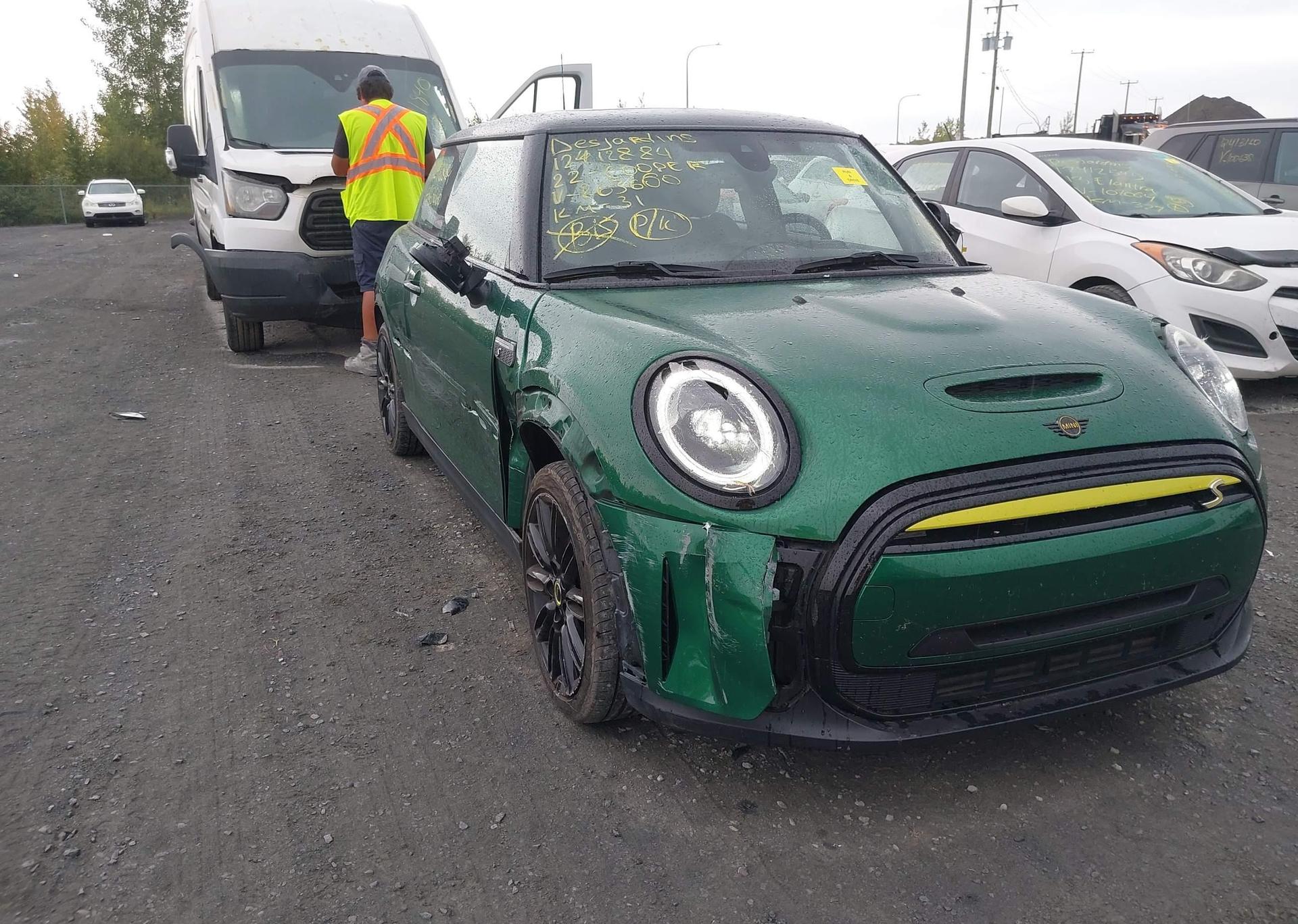 2022 MINI COOPER SE