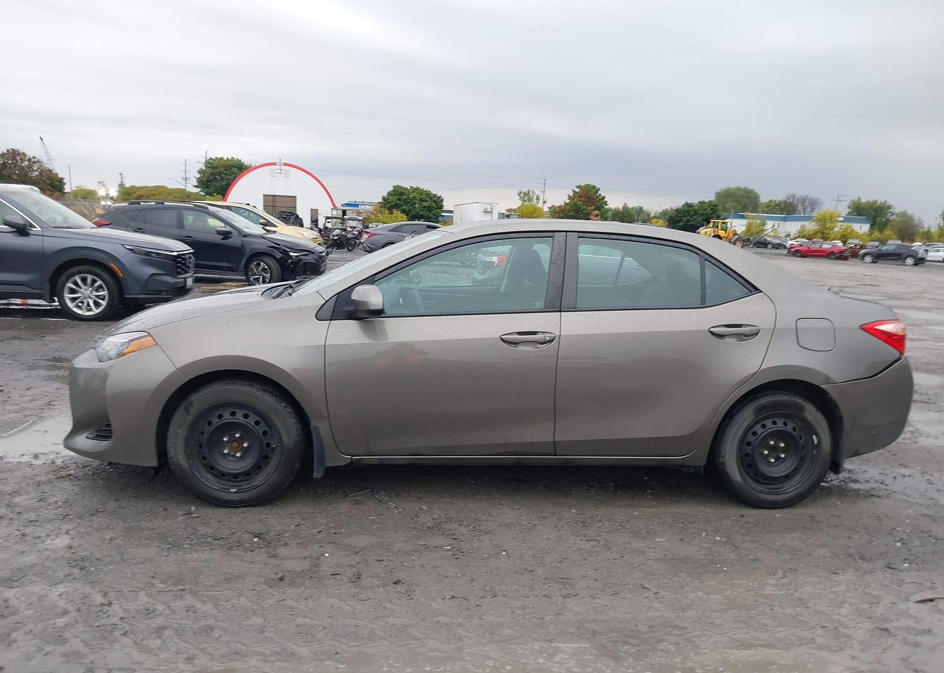 2018 TOYOTA COROLLA LE