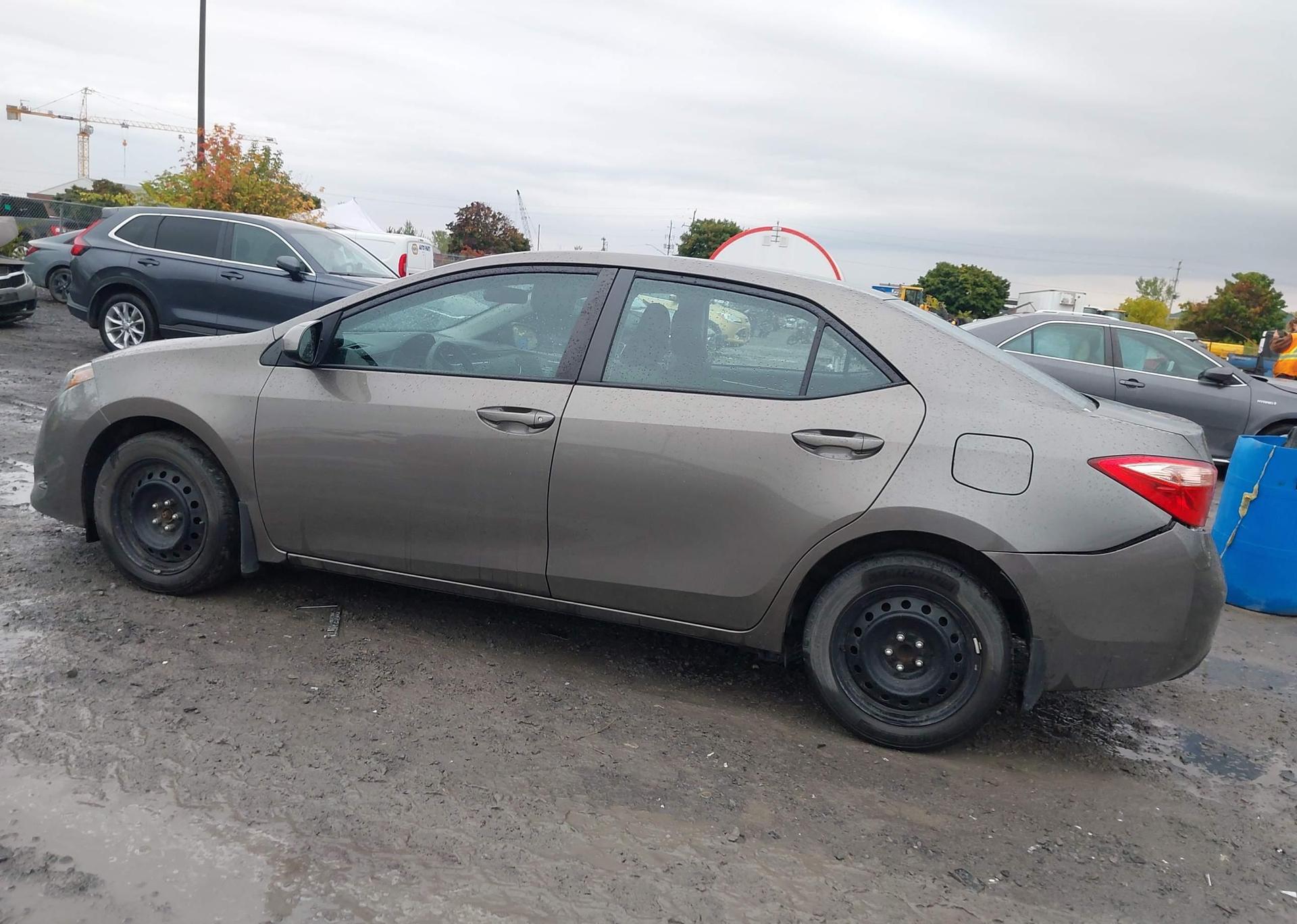2018 TOYOTA COROLLA LE