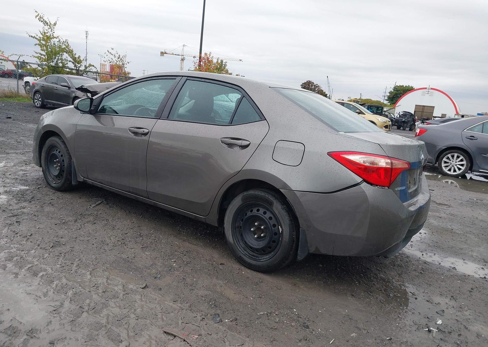 2018 TOYOTA COROLLA LE