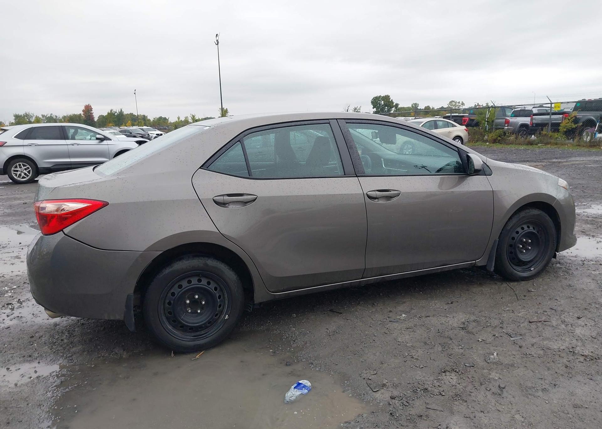 2018 TOYOTA COROLLA LE