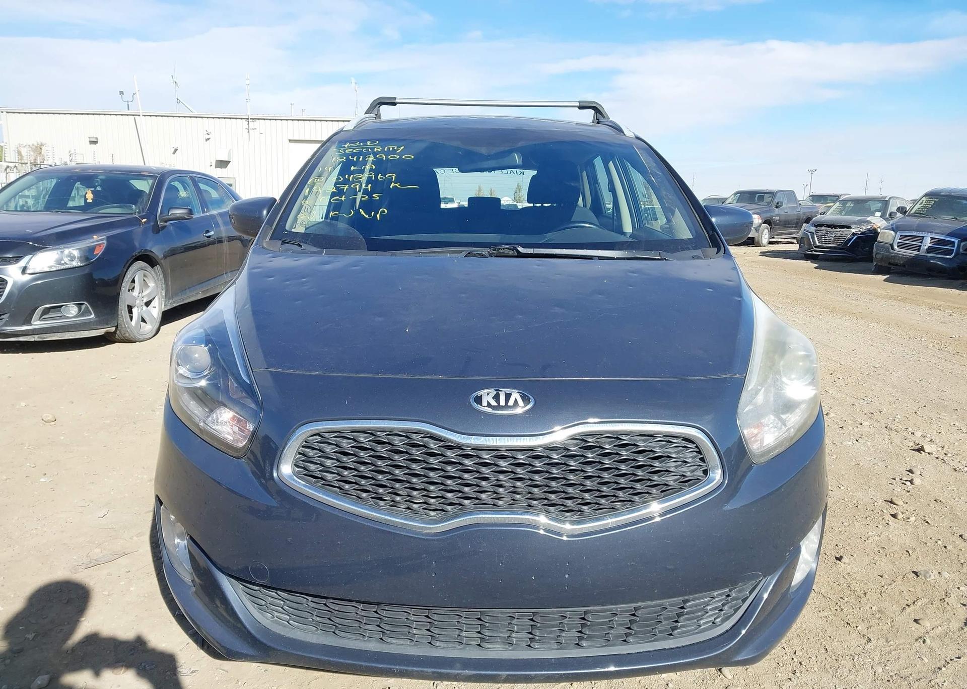 2014 KIA RONDO LX
