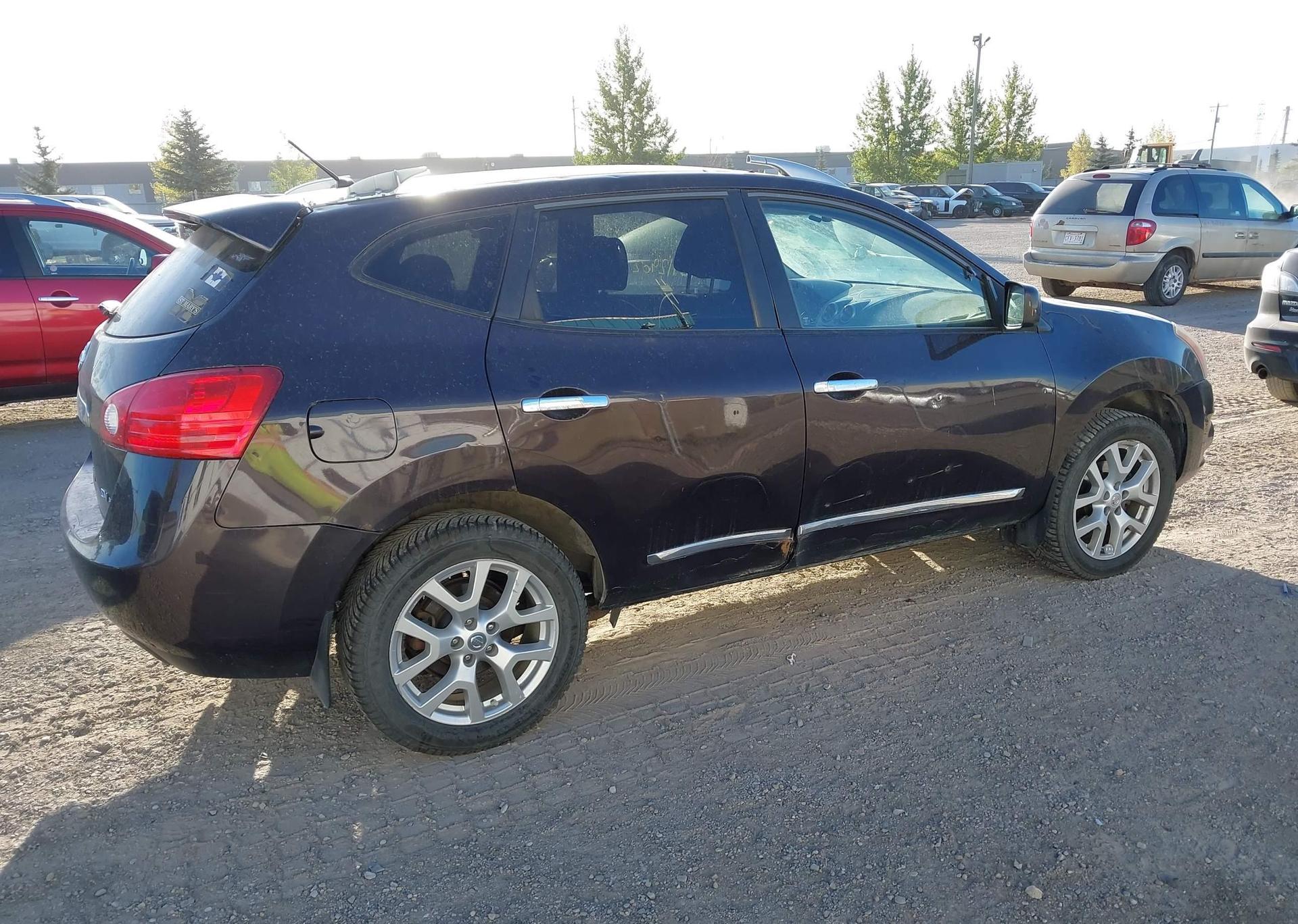 2012 NISSAN ROGUE S
