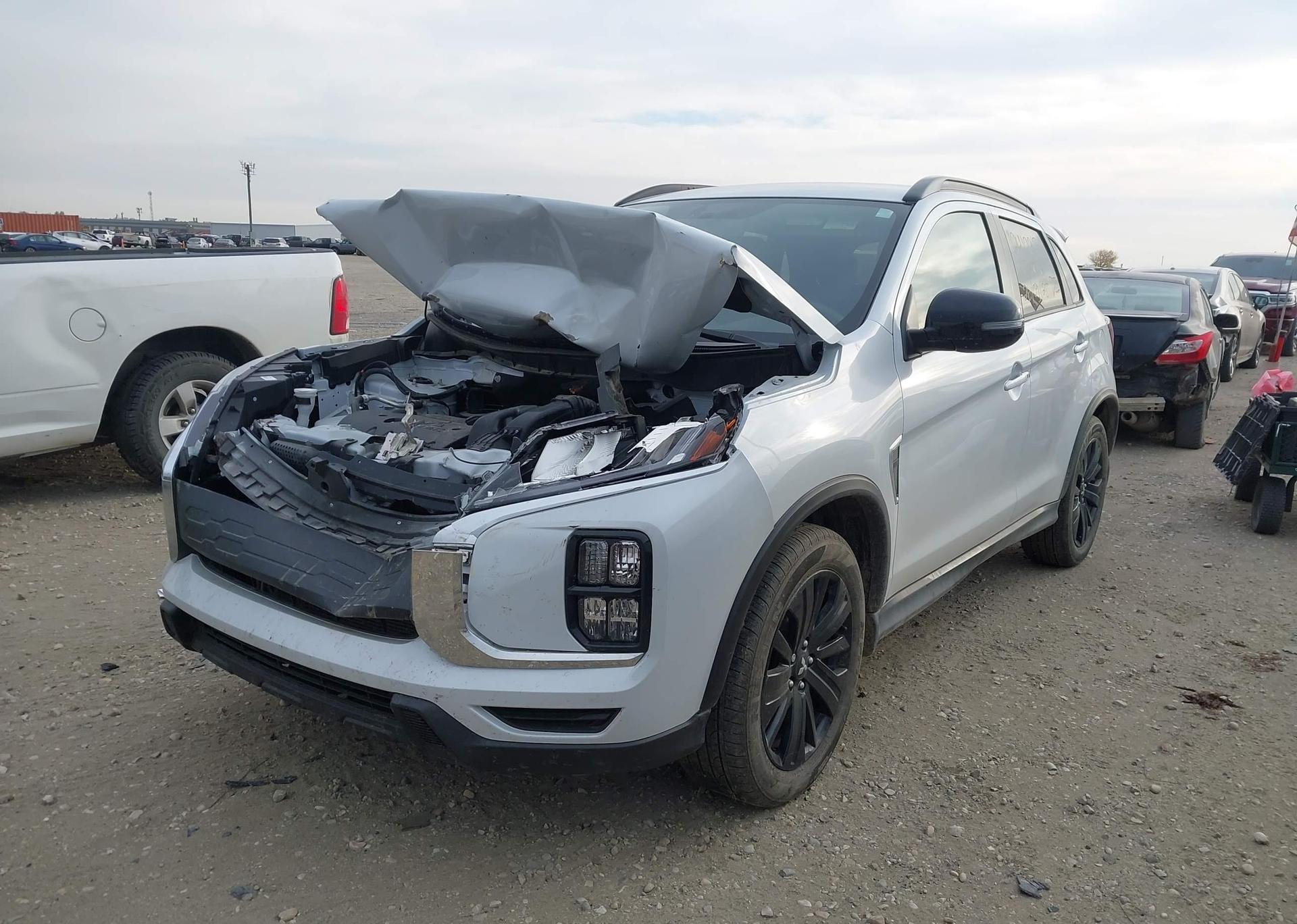 2023 MITSUBISHI RVR SE