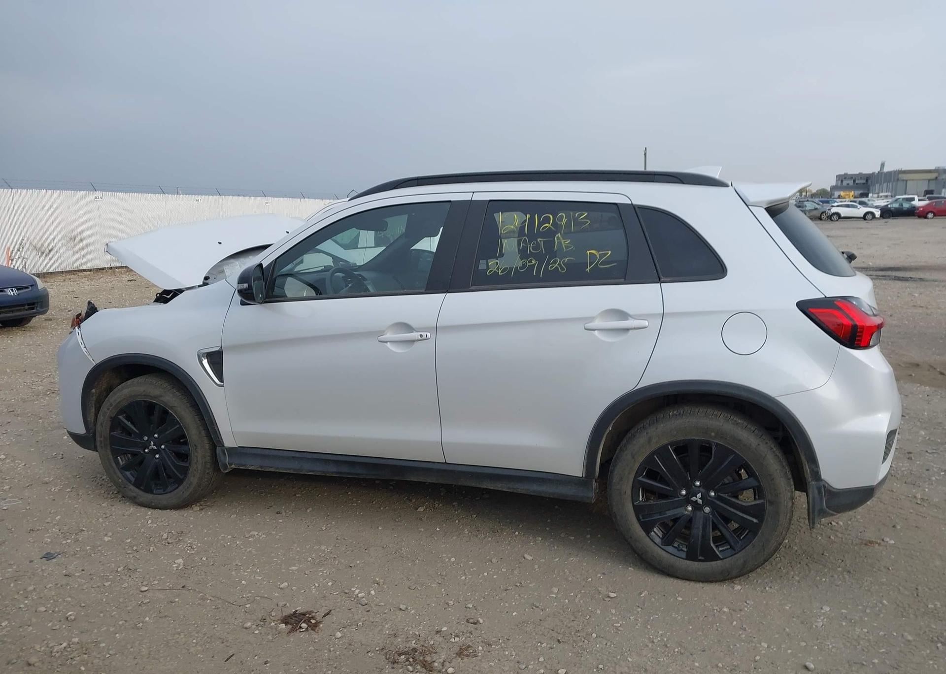 2023 MITSUBISHI RVR SE