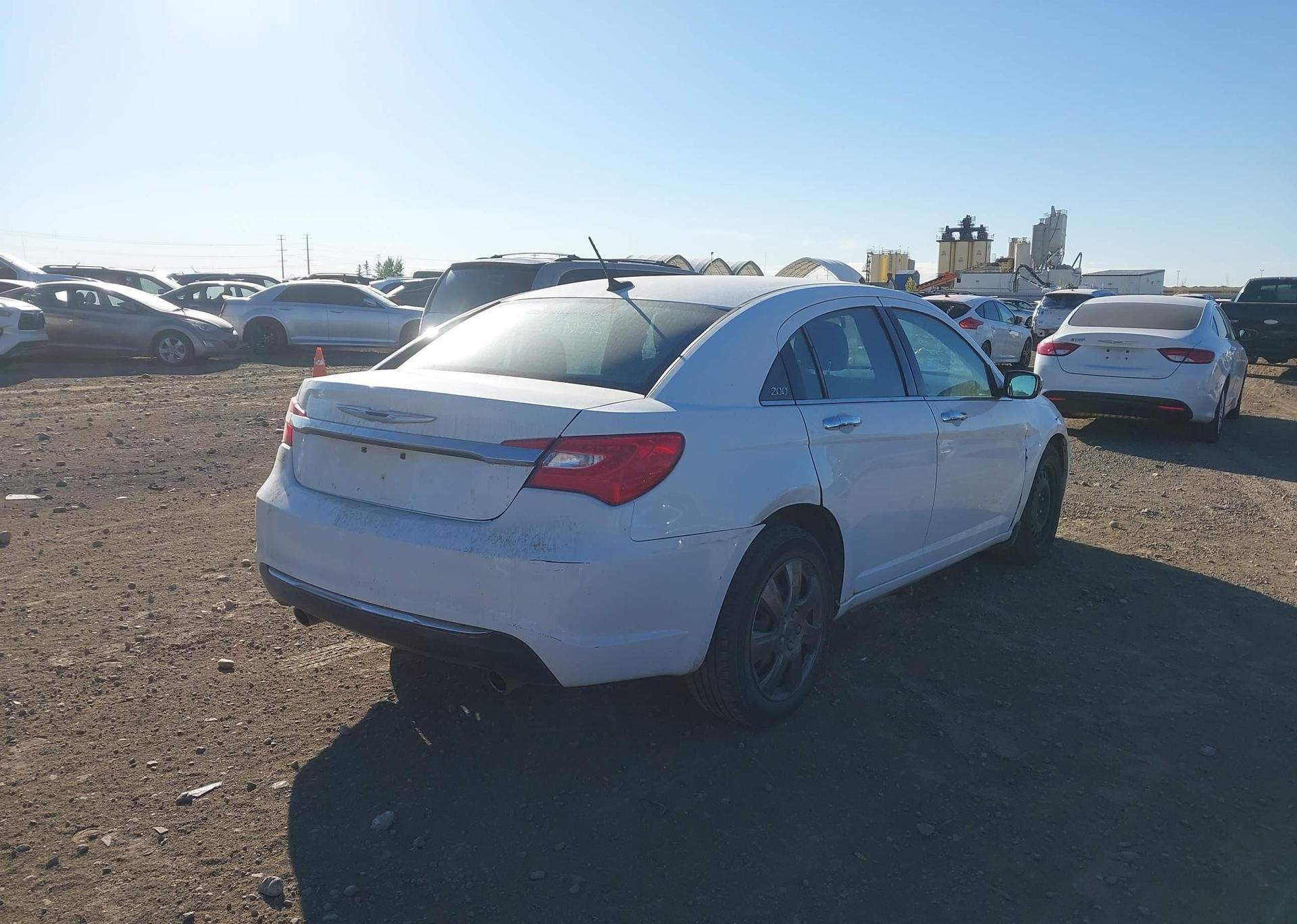 2011 CHRYSLER 200 LIMITED