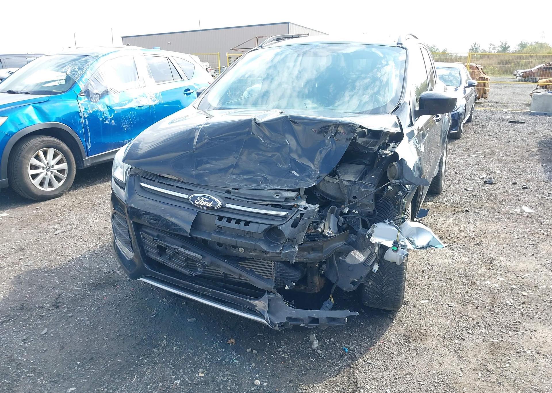 2016 FORD ESCAPE SE