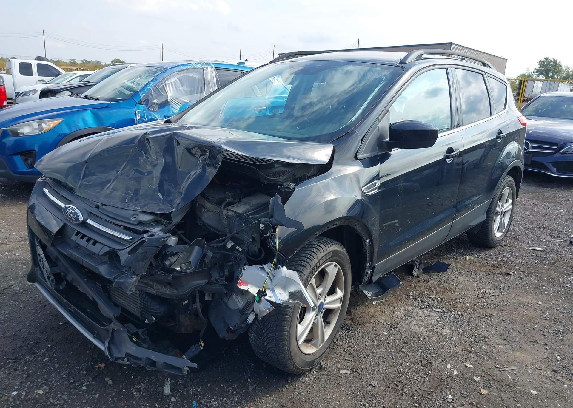 2016 FORD ESCAPE SE