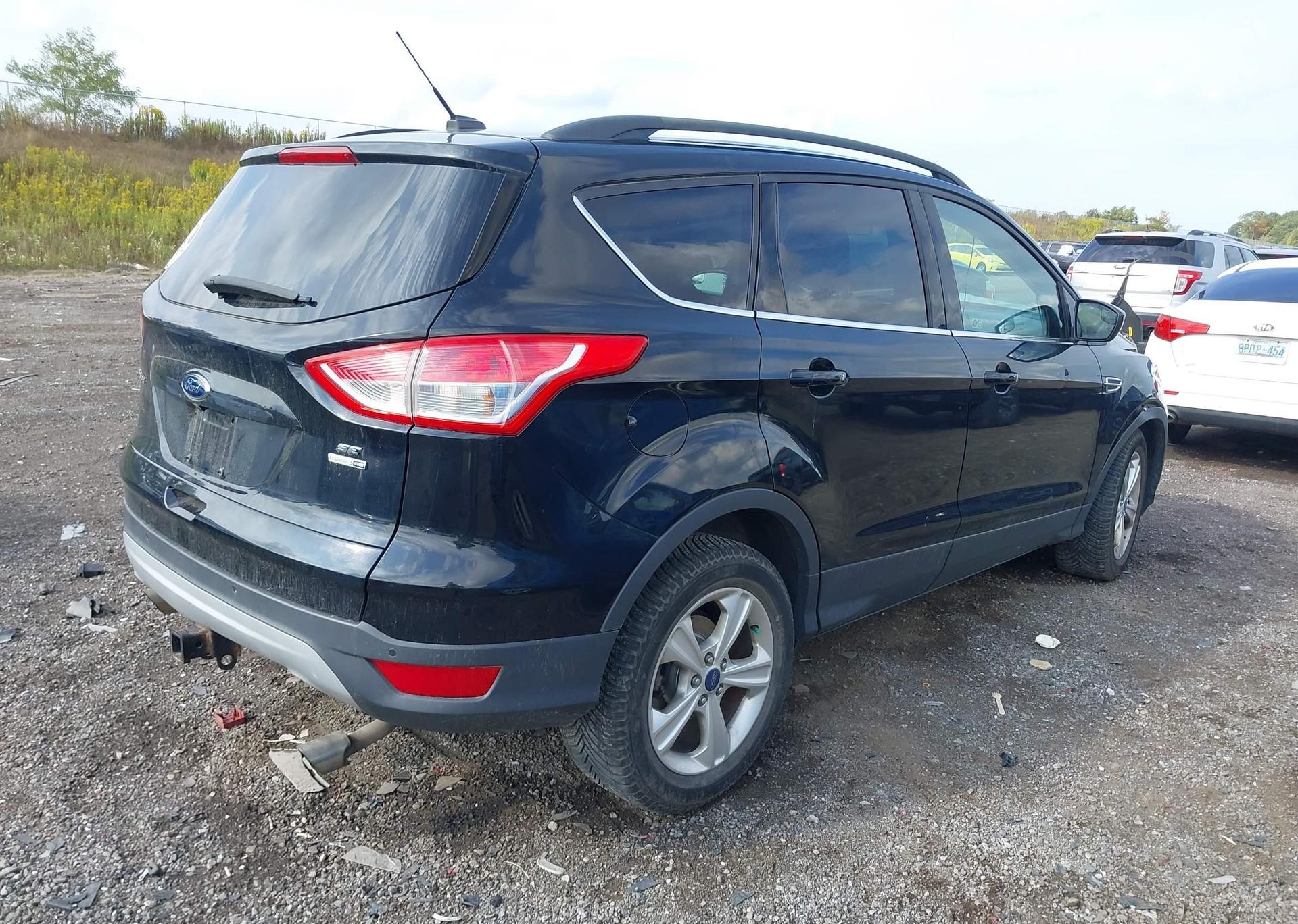 2016 FORD ESCAPE SE
