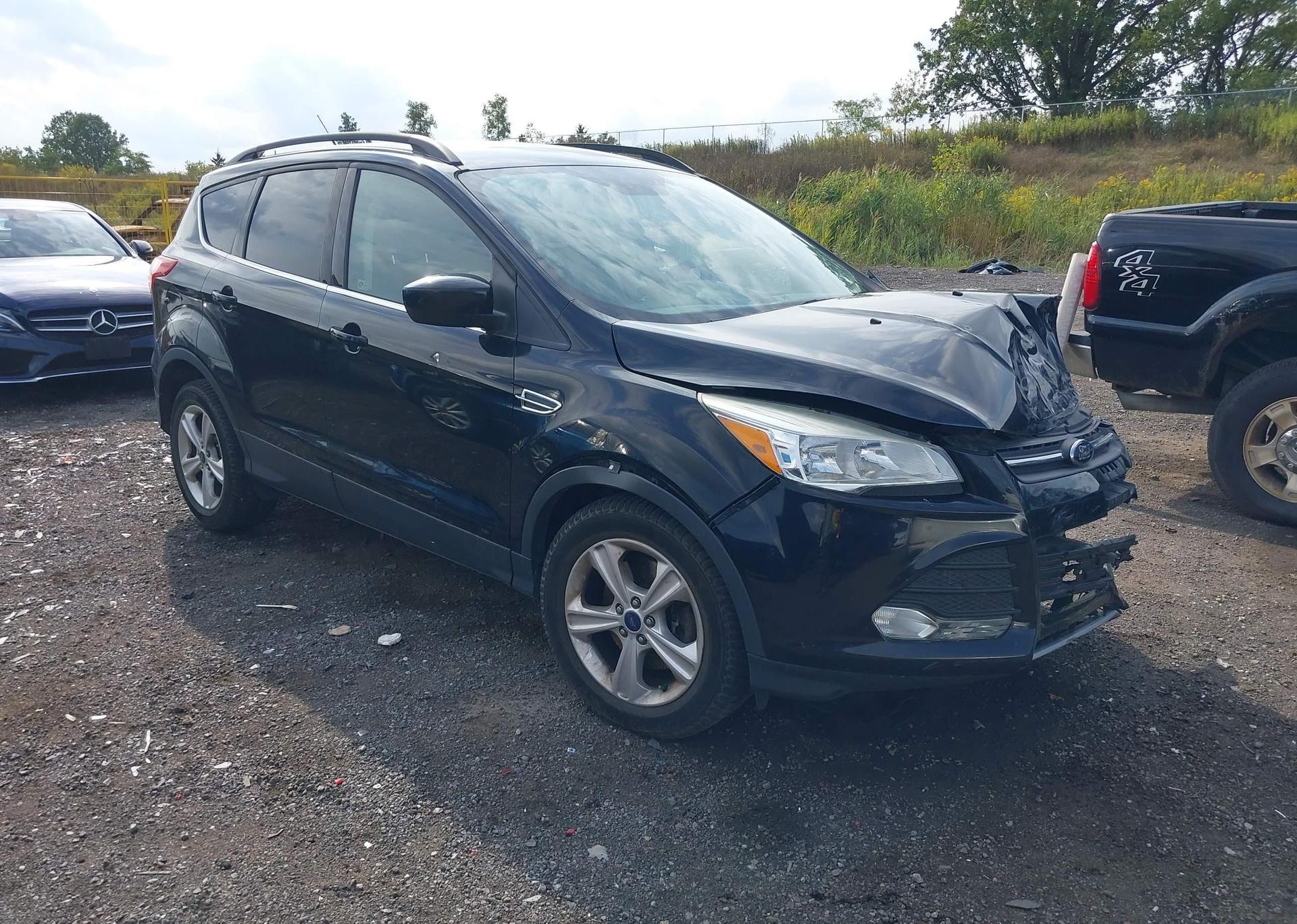 2016 FORD ESCAPE SE