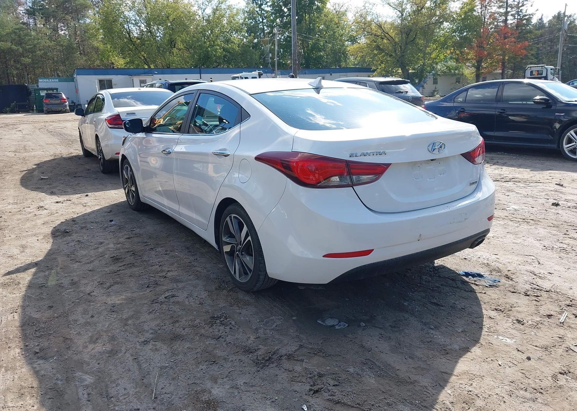 2015 HYUNDAI ELANTRA
