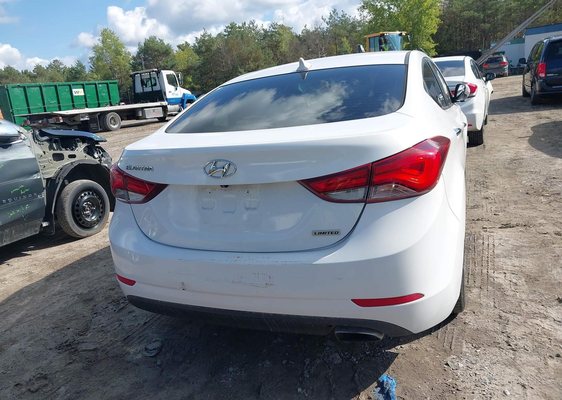 2015 HYUNDAI ELANTRA
