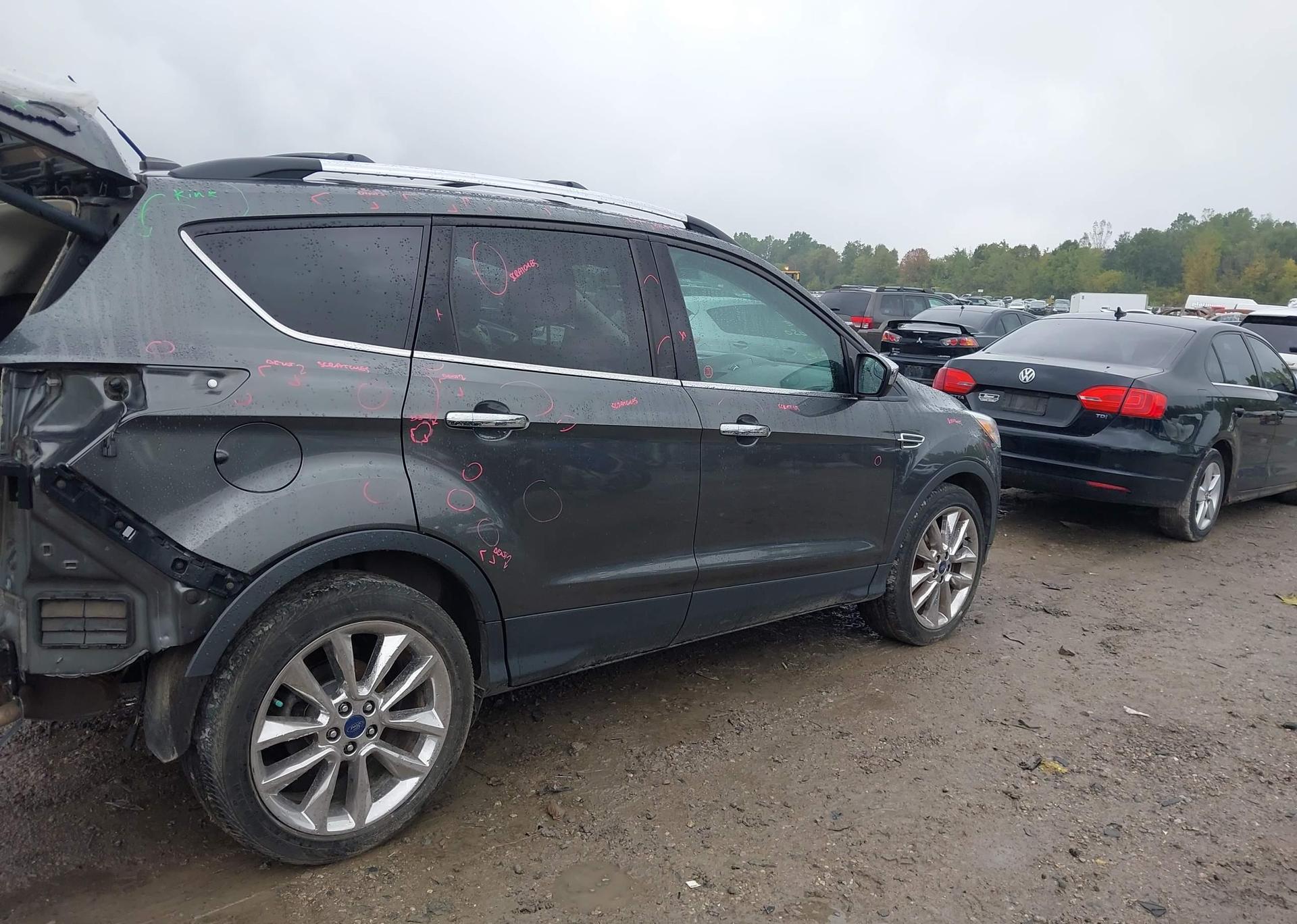 2016 FORD ESCAPE SE