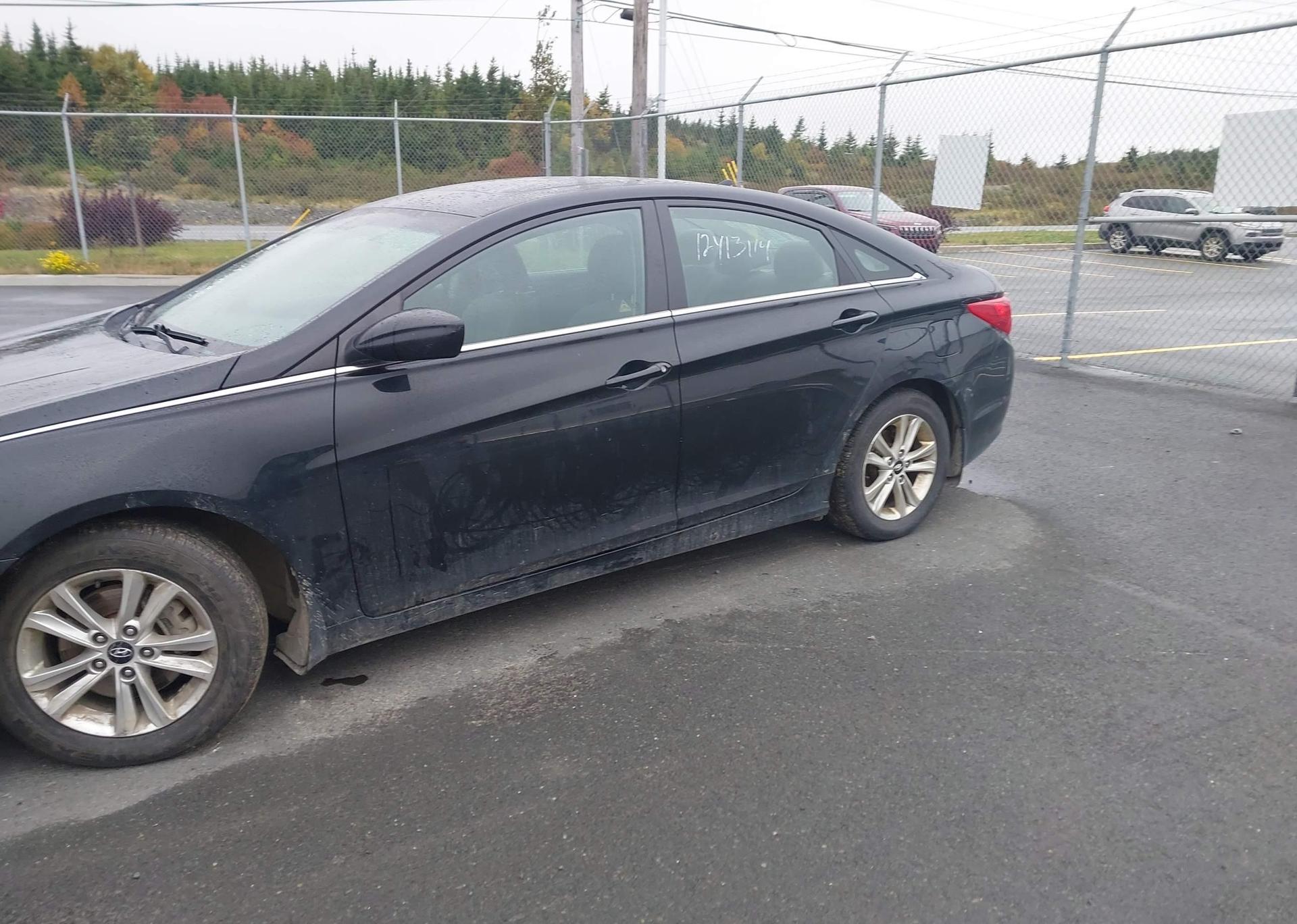2011 HYUNDAI SONATA GLS