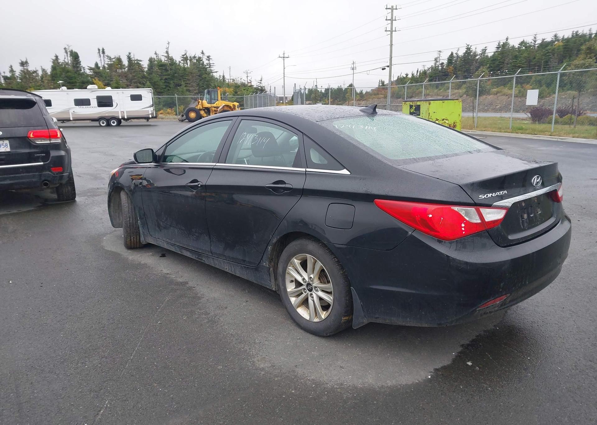2011 HYUNDAI SONATA GLS