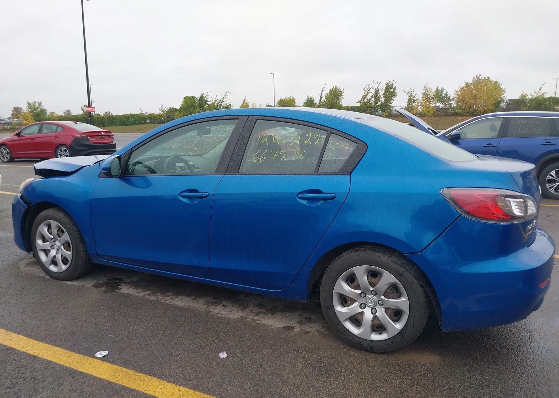 2012 MAZDA MAZDA3