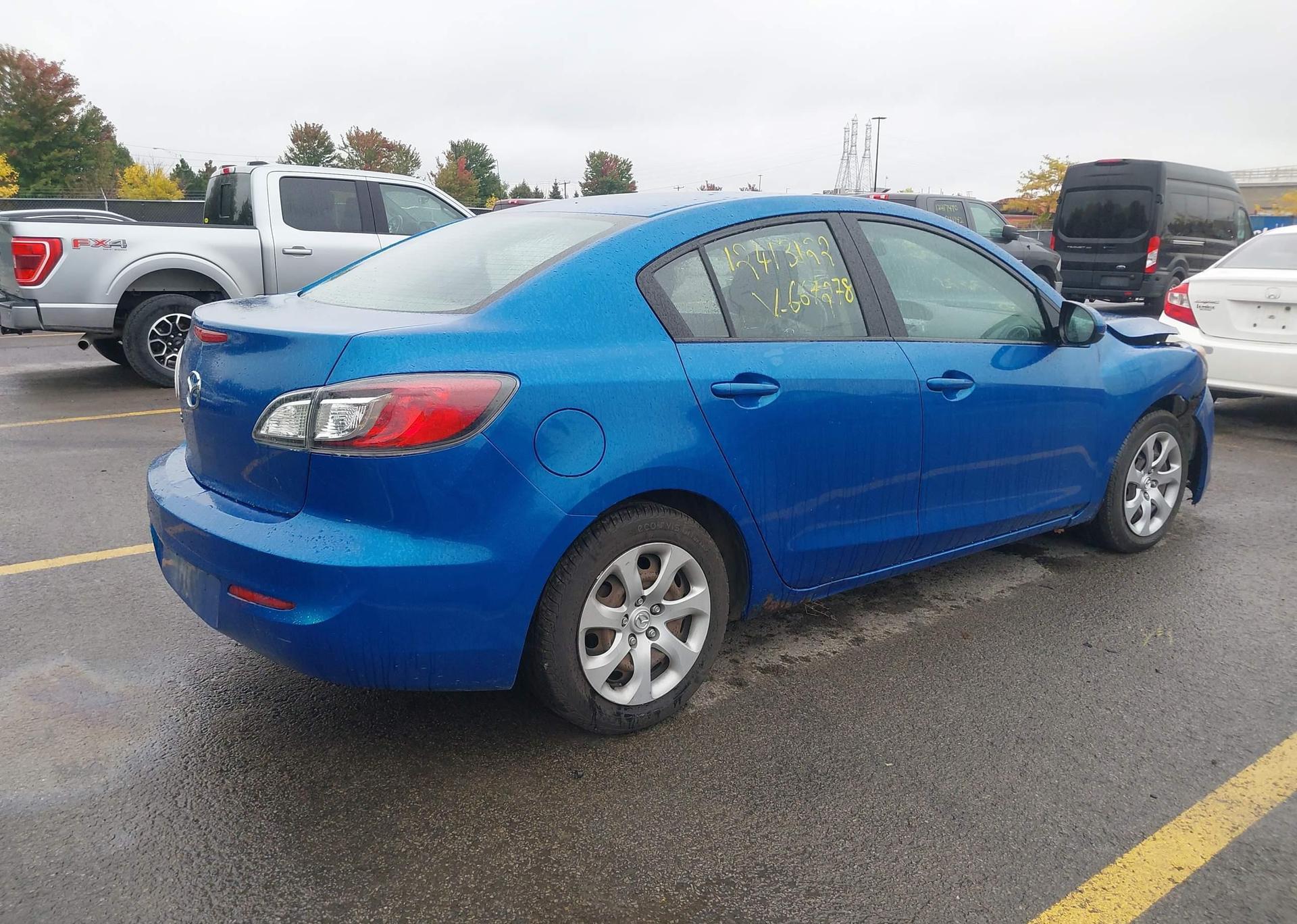 2012 MAZDA MAZDA3