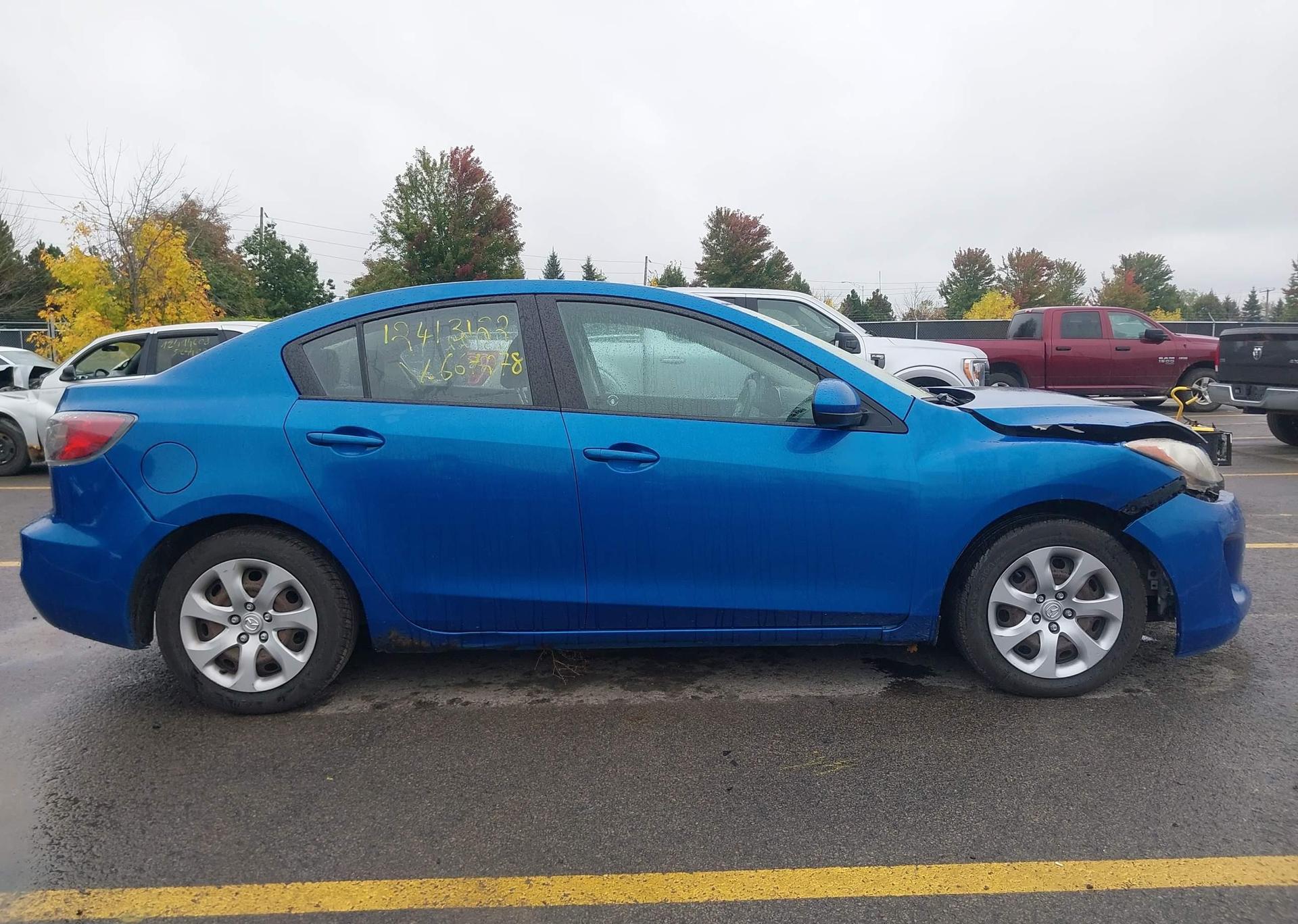 2012 MAZDA MAZDA3