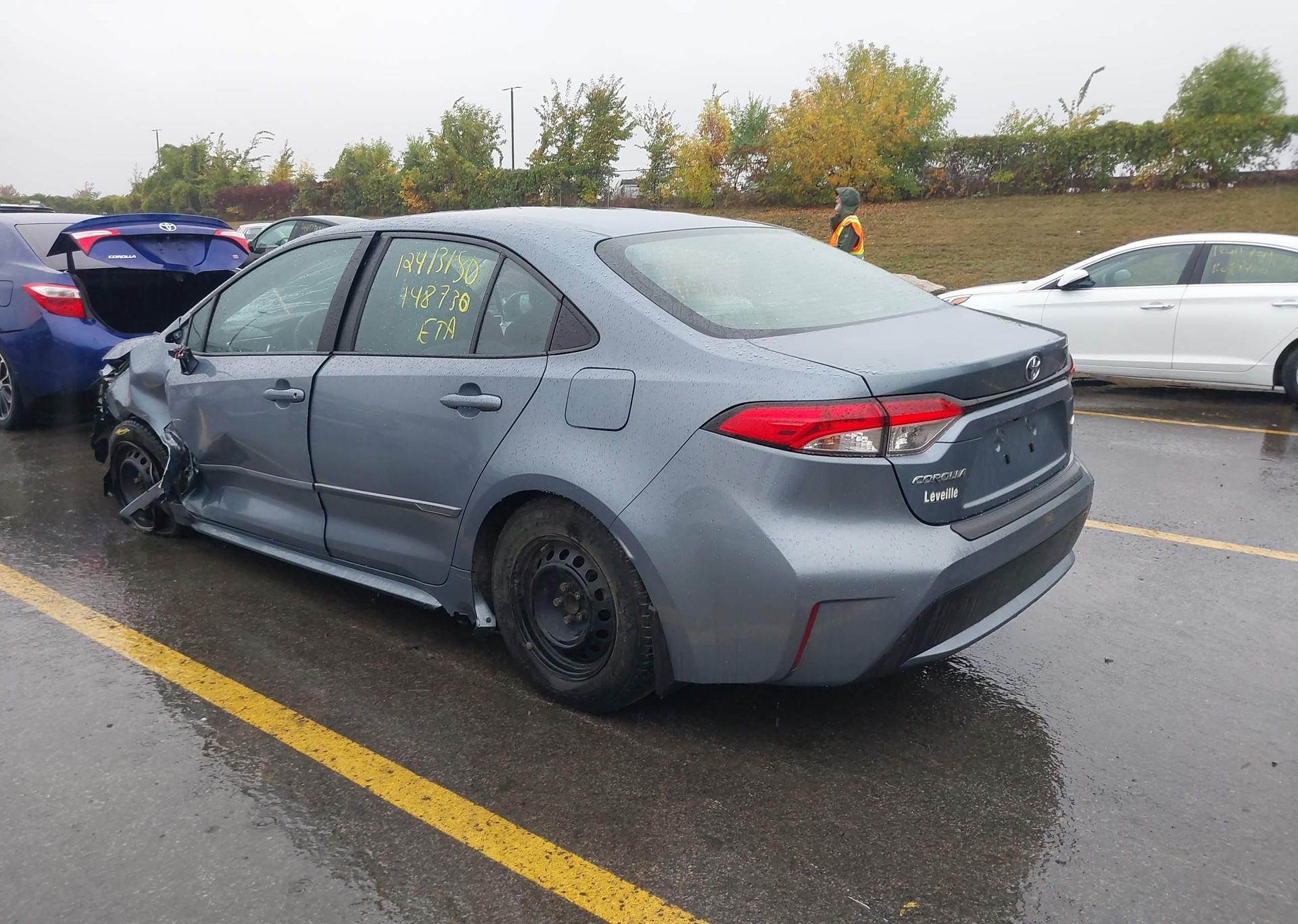 2021 TOYOTA COROLLA