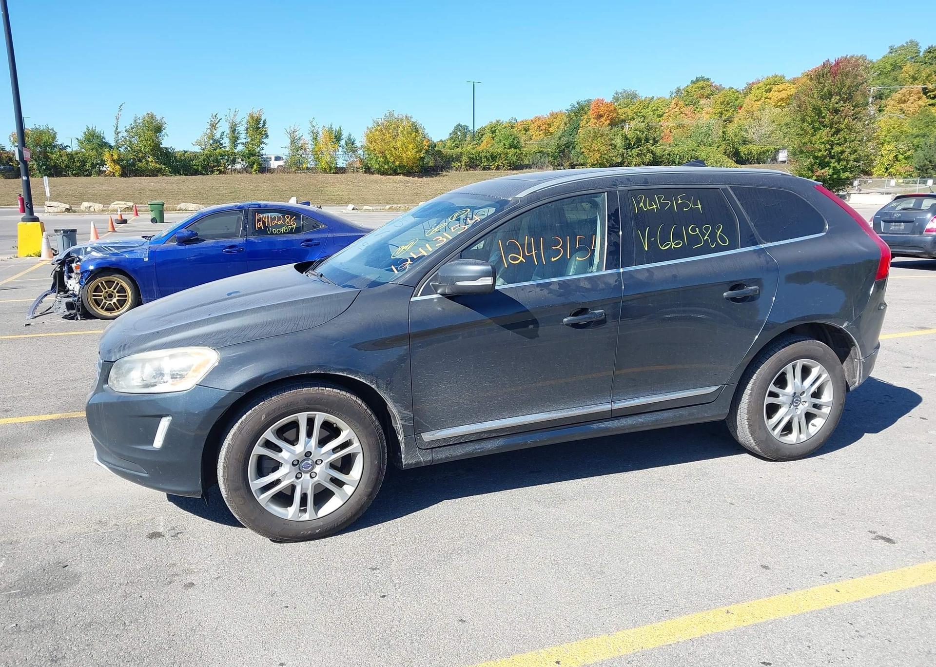2015 VOLVO XC60 T5