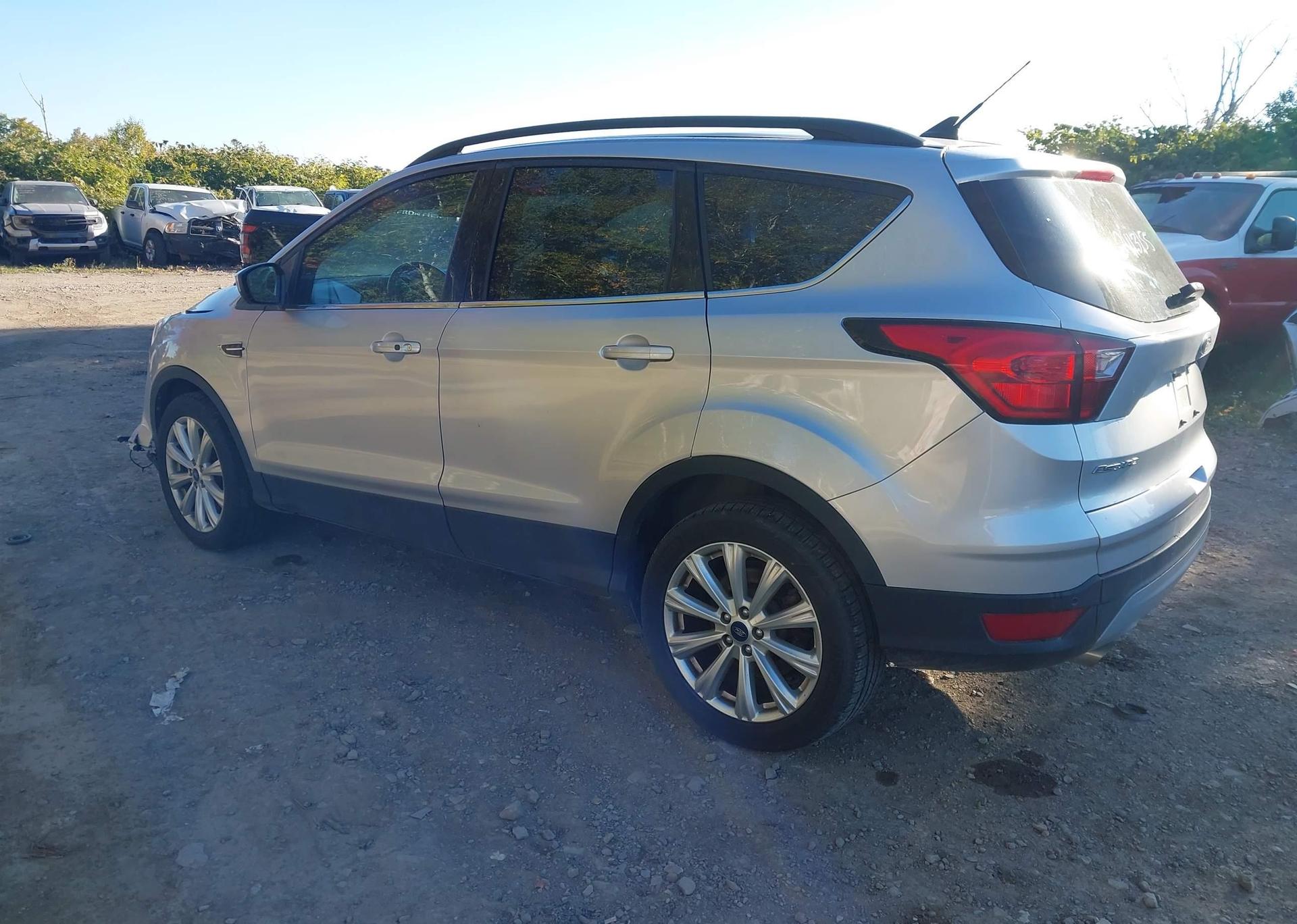 2019 FORD ESCAPE SEL